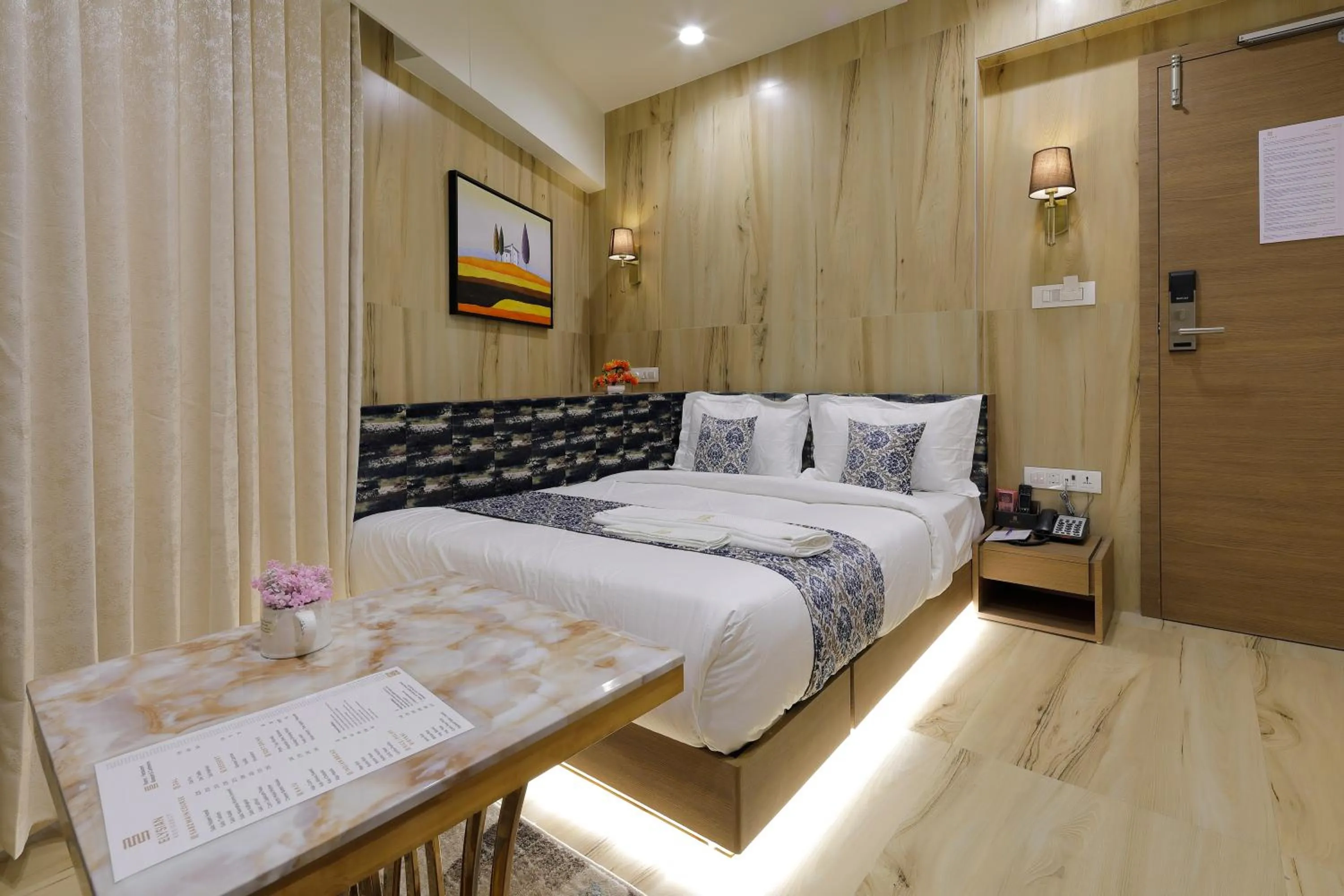 Bedroom, Bed in Hotel Elysian Residency