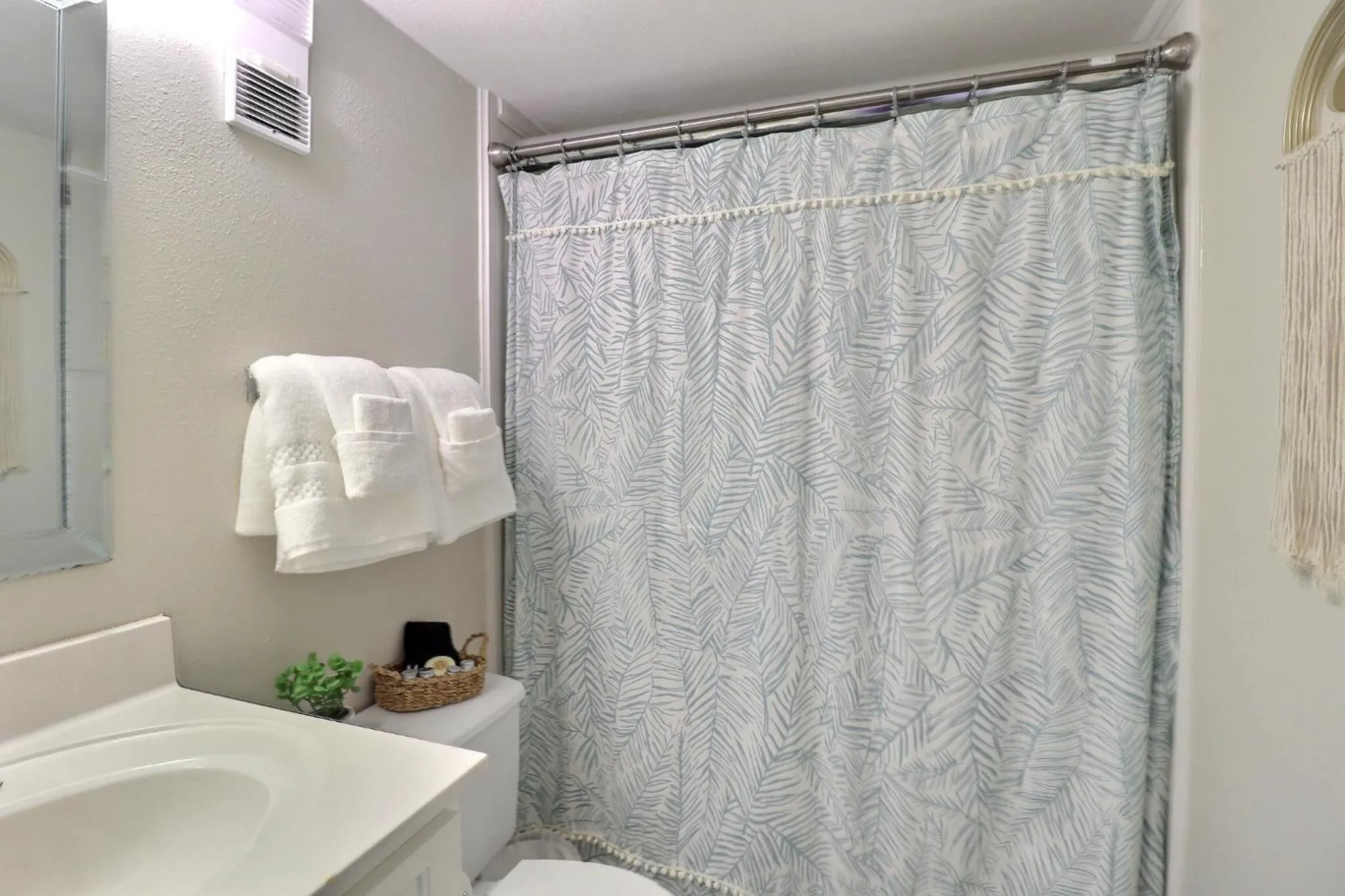 Bathroom in Island Winds East