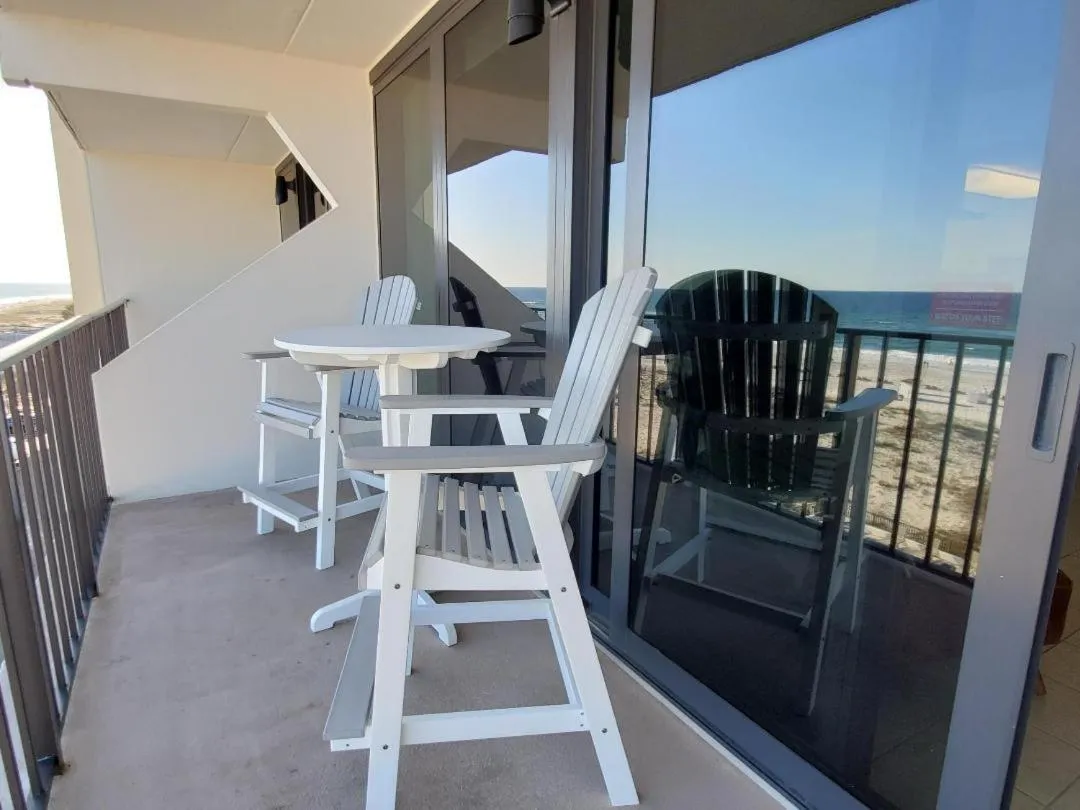 Balcony/Terrace in Island Winds East