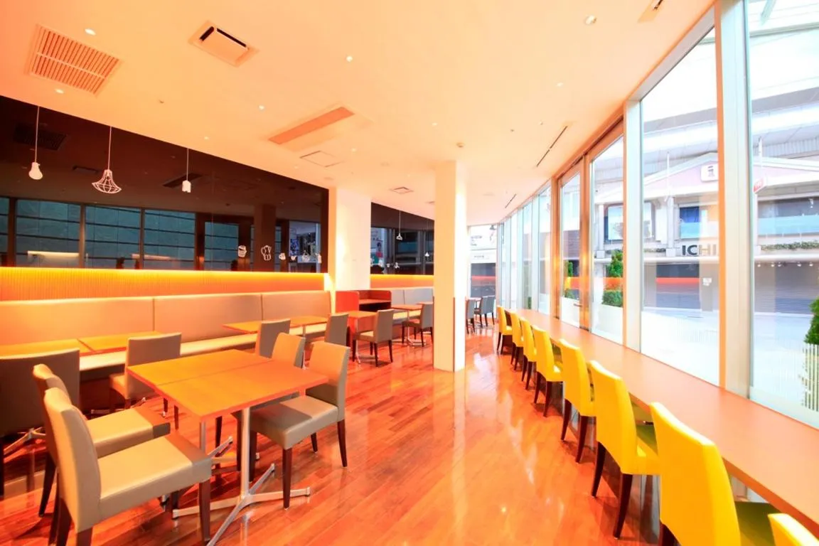 Restaurant/places to eat in Richmond Hotel Kochi