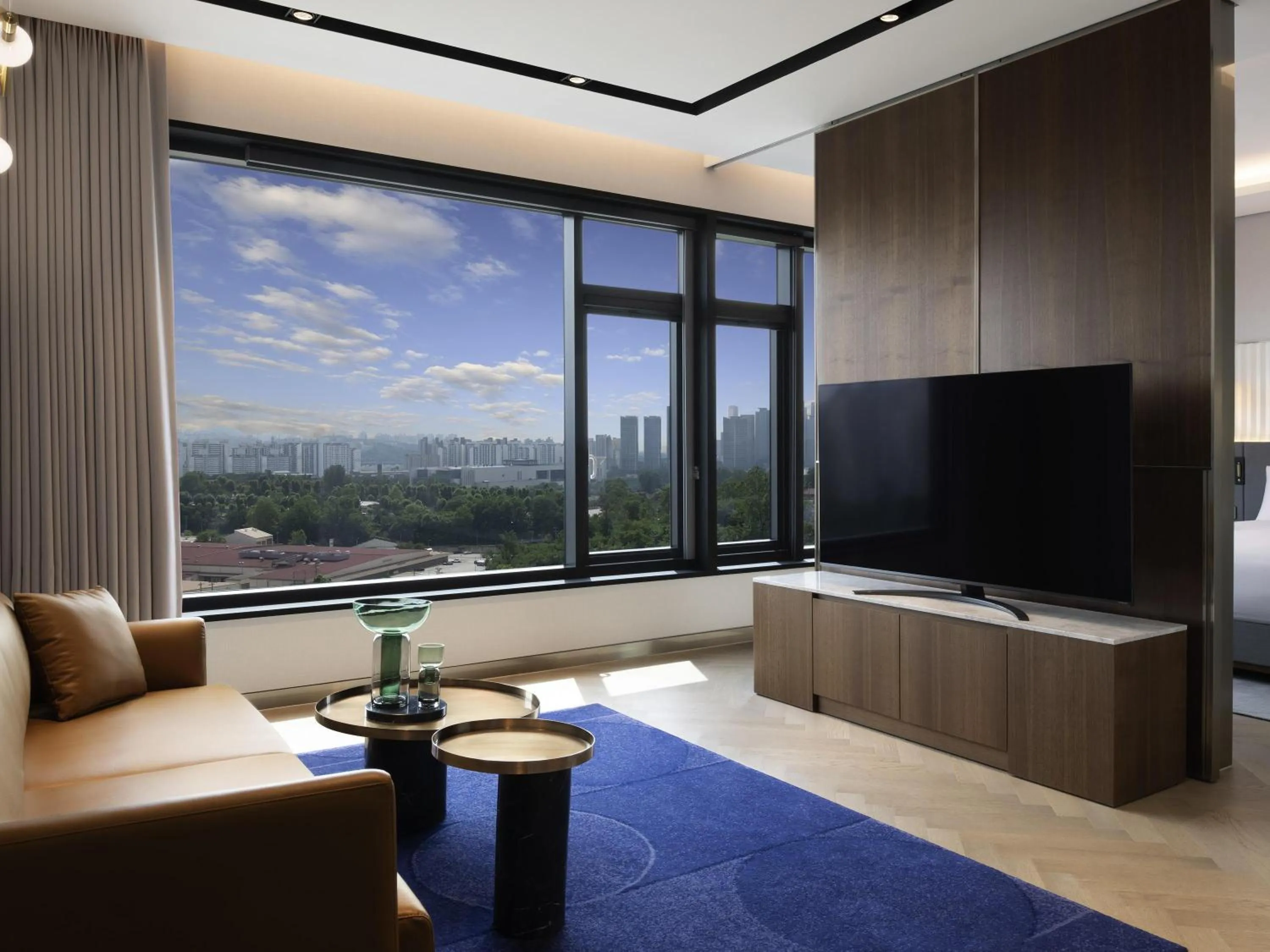 Bedroom in Mondrian Seoul Itaewon