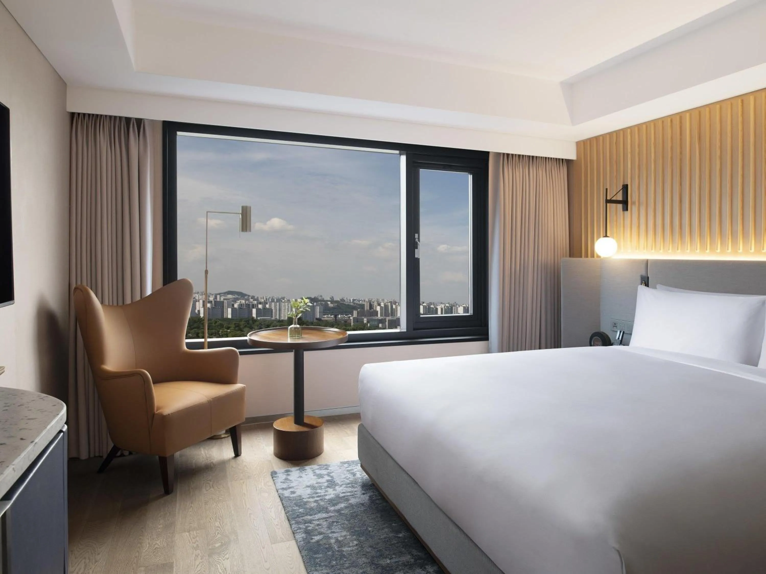 Bedroom, Bed in Mondrian Seoul Itaewon