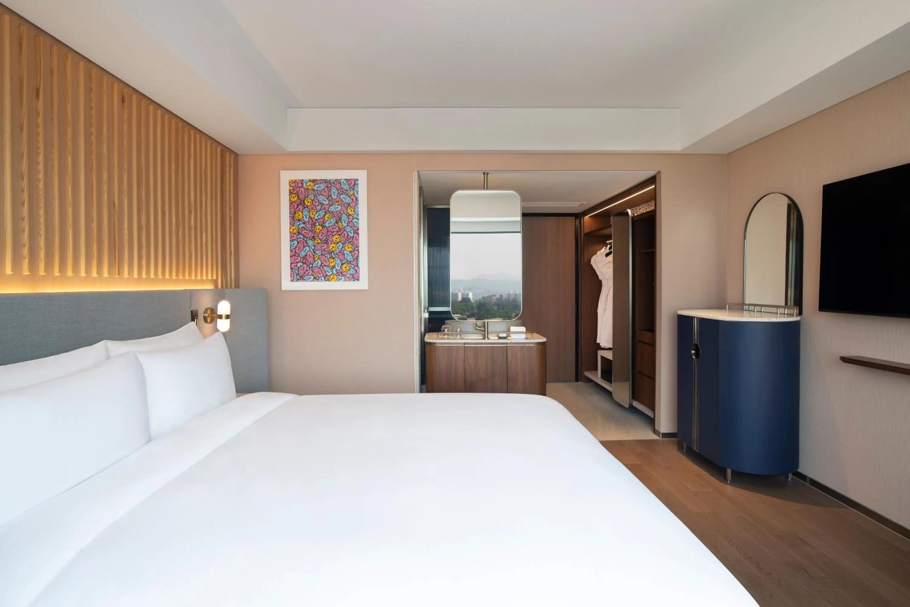 Bedroom, Bed in Mondrian Seoul Itaewon