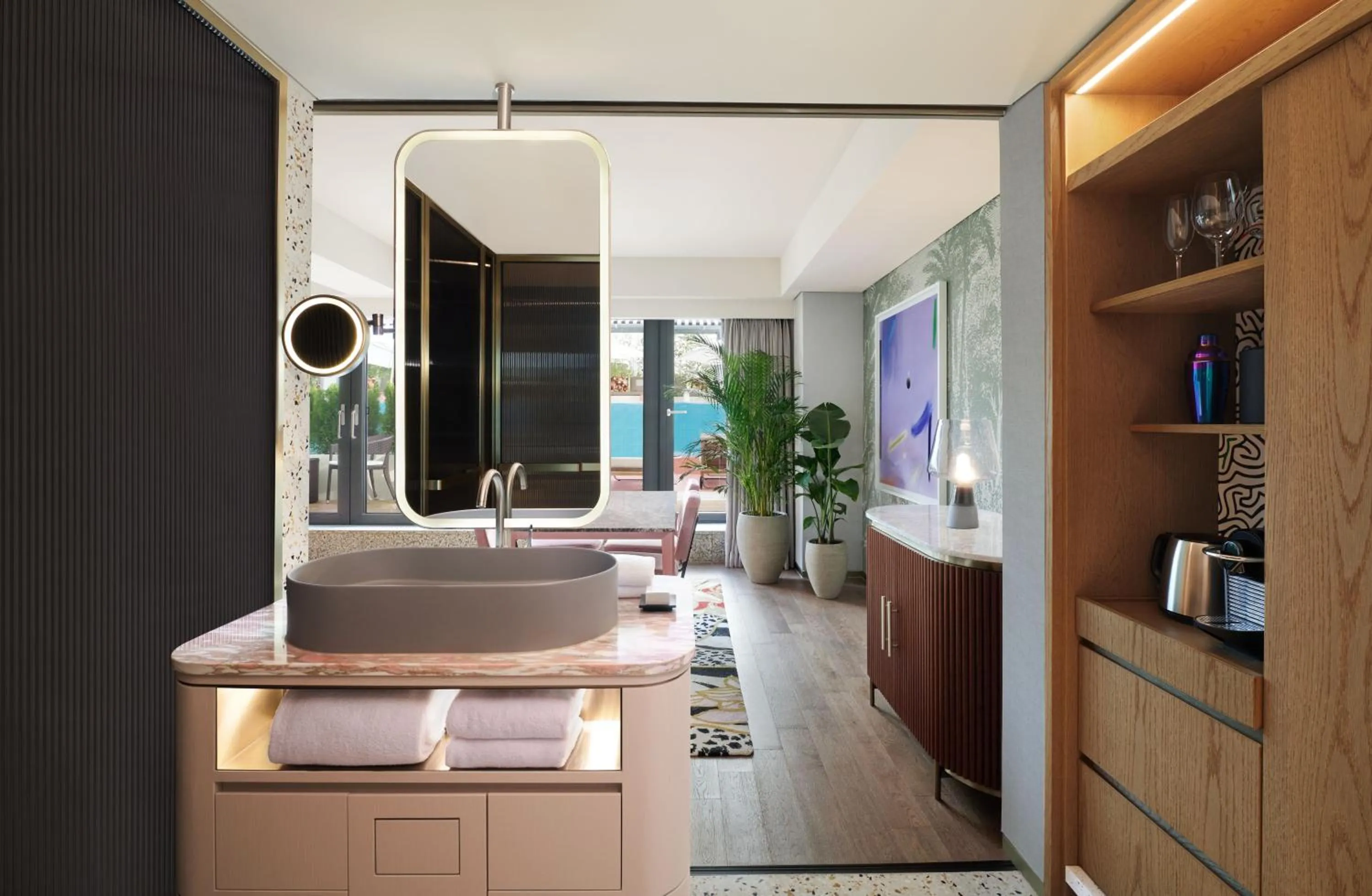 Bathroom, Bed in Mondrian Seoul Itaewon