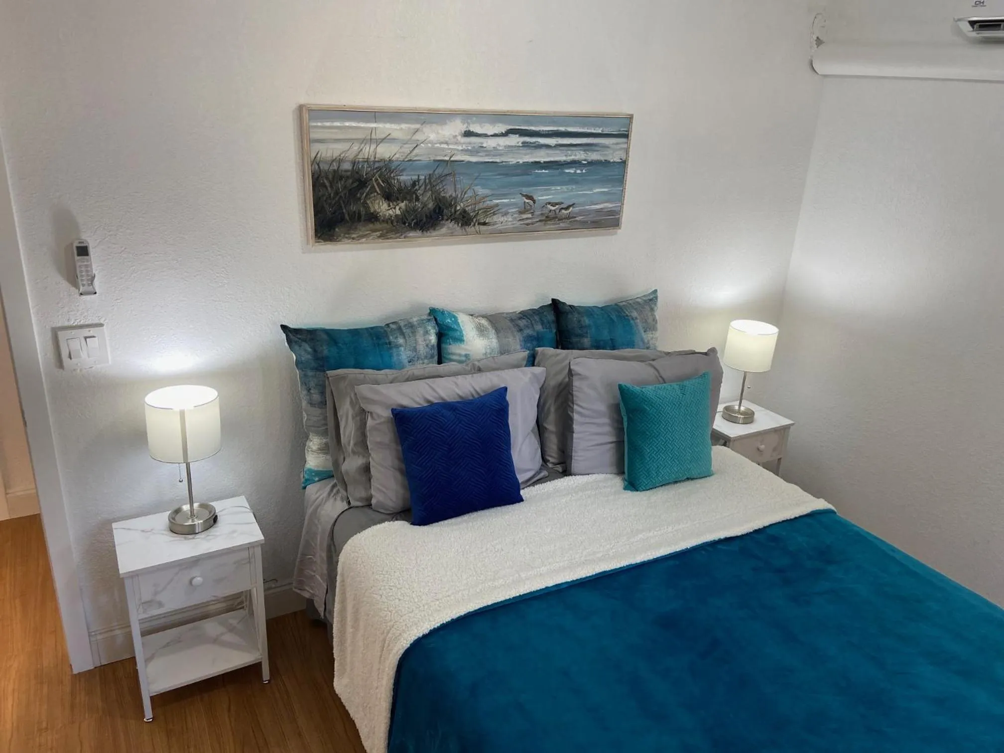 Bed in Mermaid's Cottage