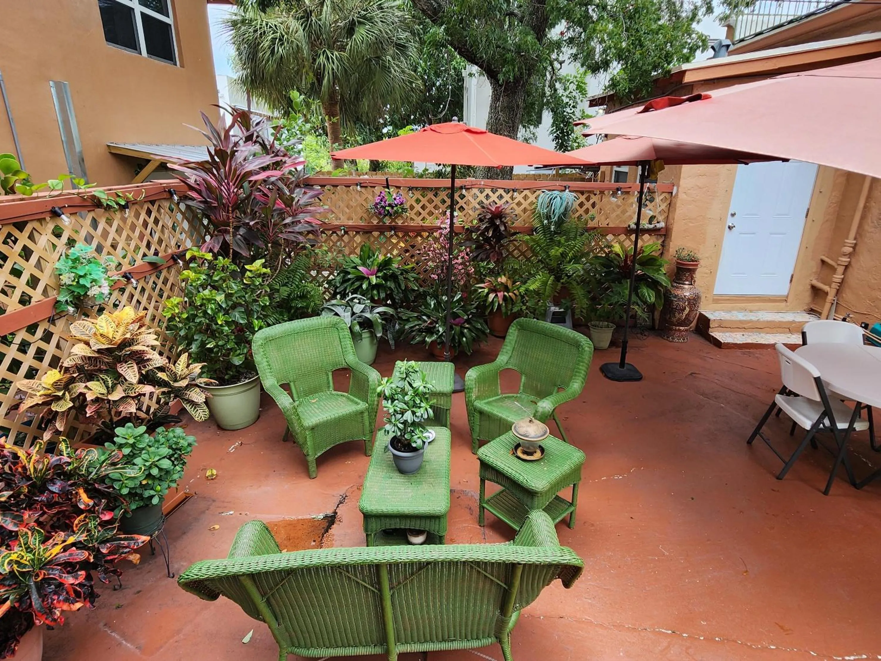 hair dresser in Mermaid's Cottage