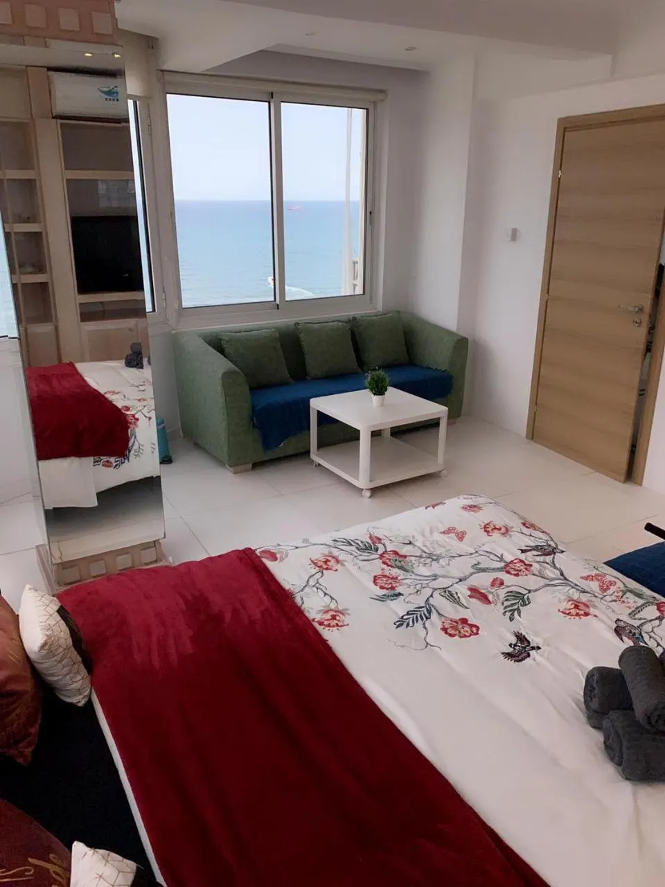 Bedroom, Bed in Larnaca Seaview Rooms