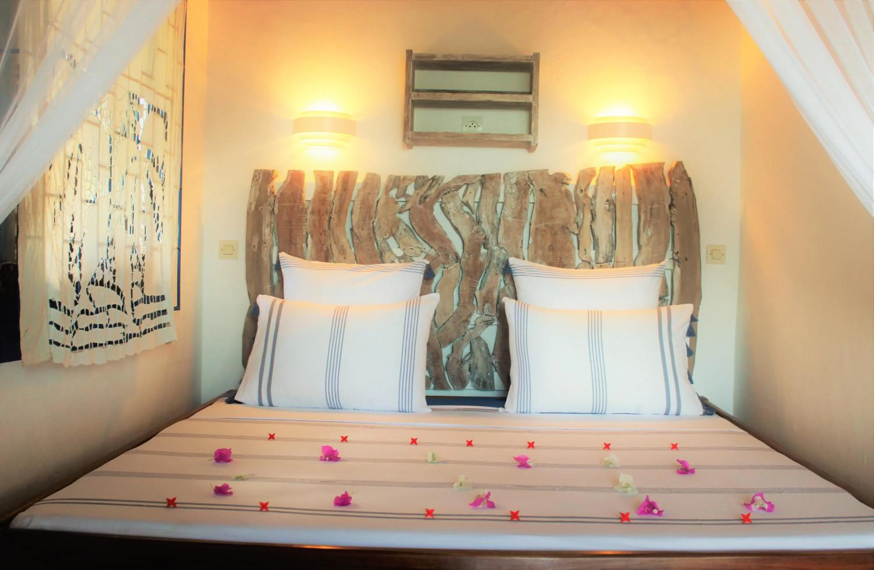 Bedroom, Bed in Le Grand Bleu