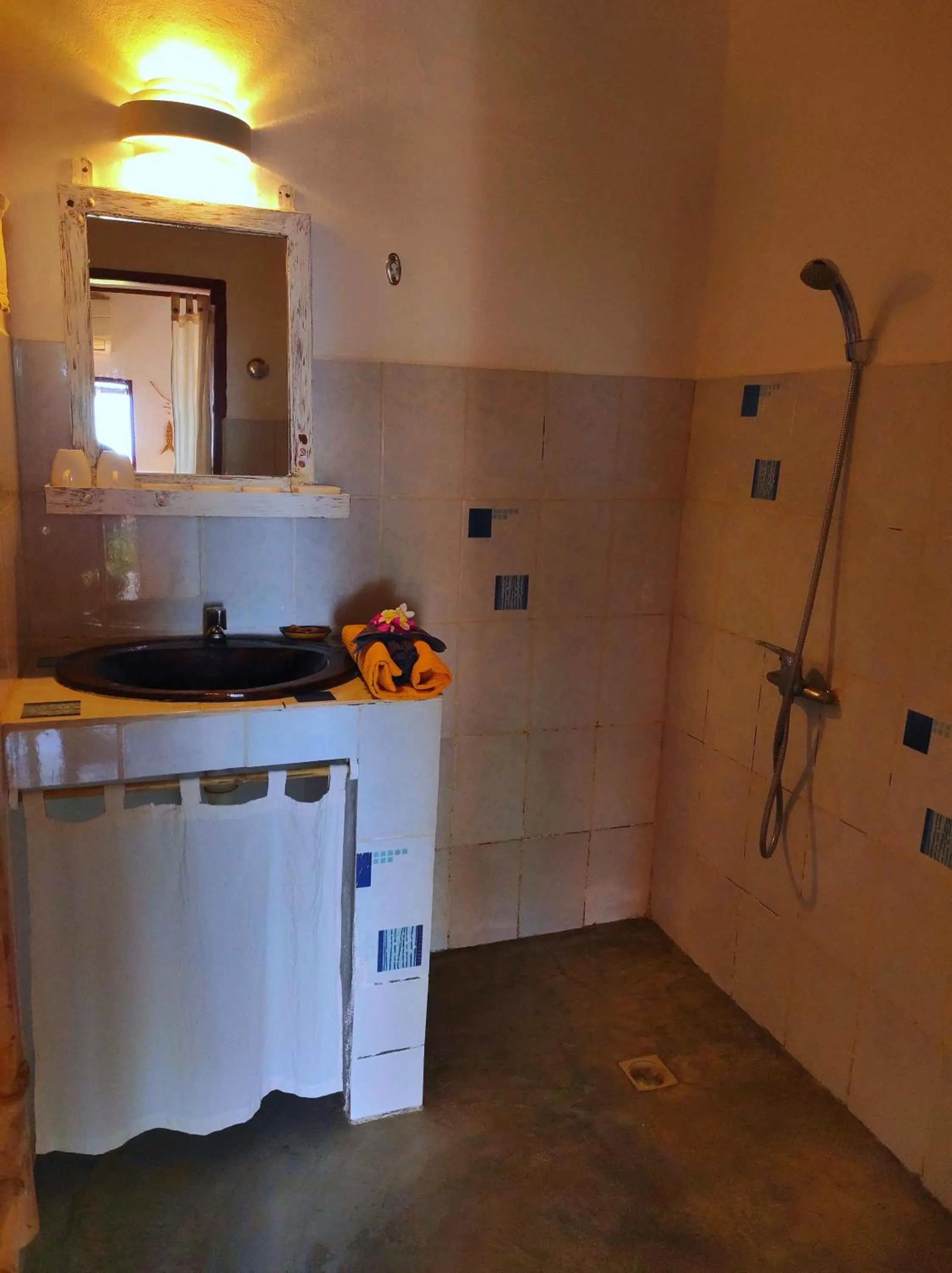 Bathroom in Le Grand Bleu