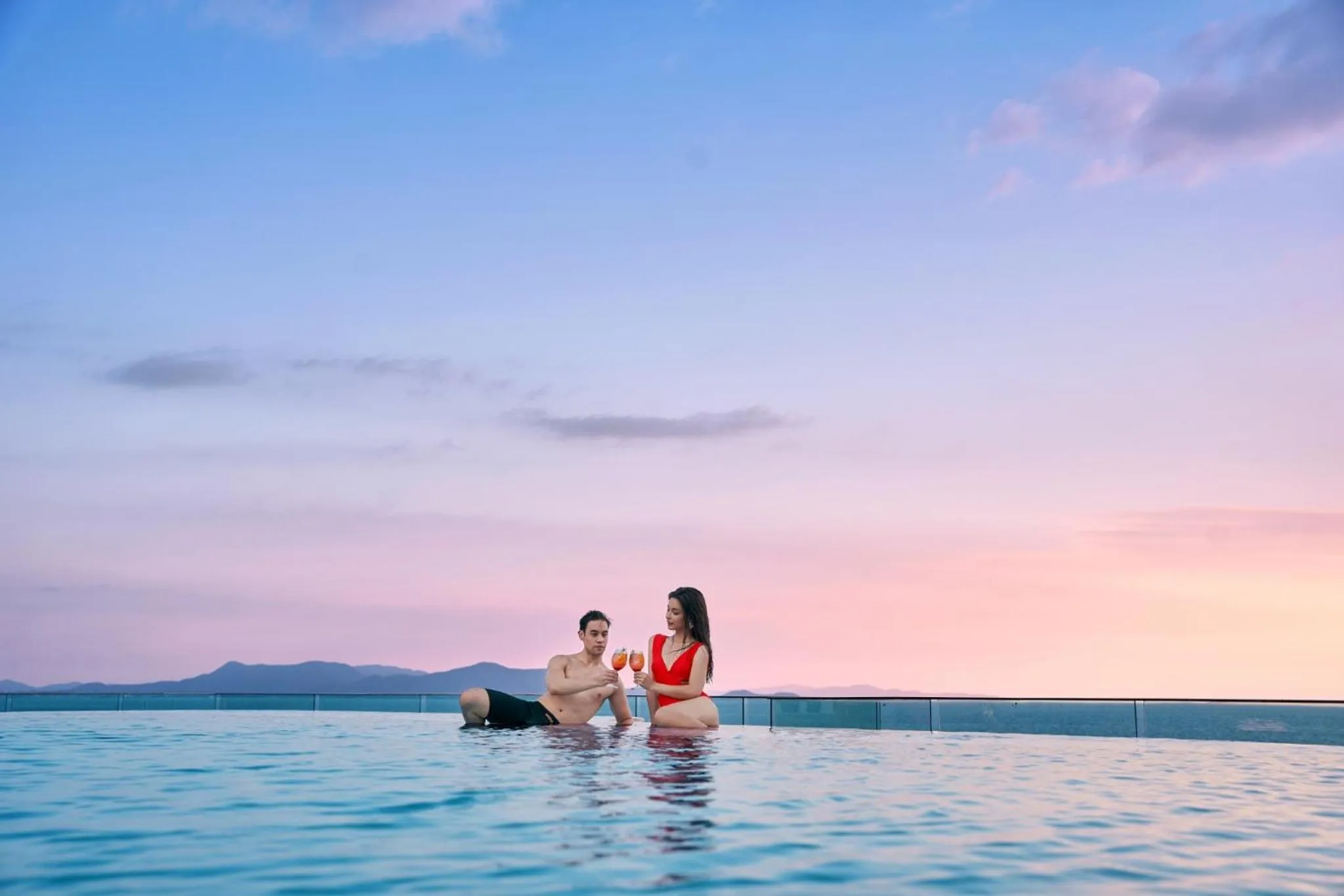 Pool view in Bayphere Hotel Pattaya JC