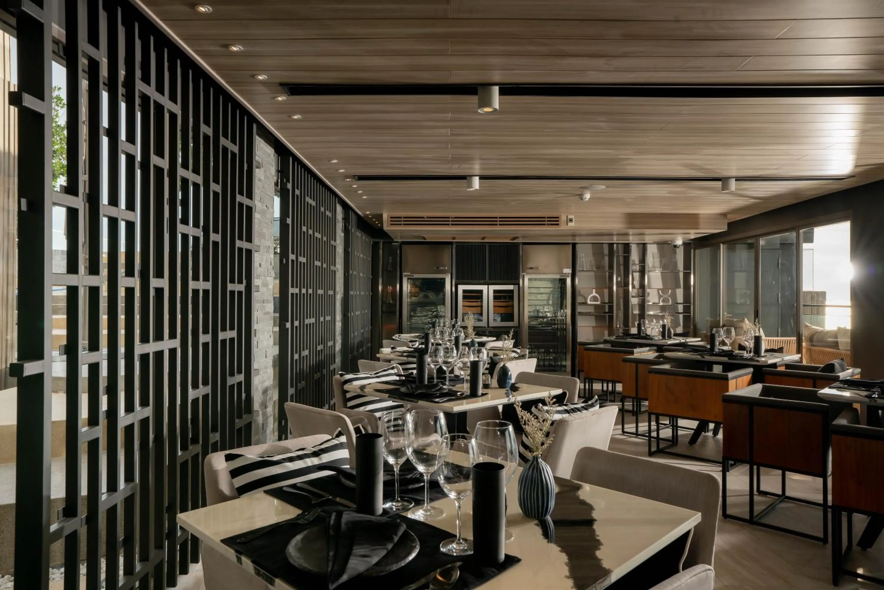 Restaurant/places to eat in Bayphere Hotel Pattaya JC