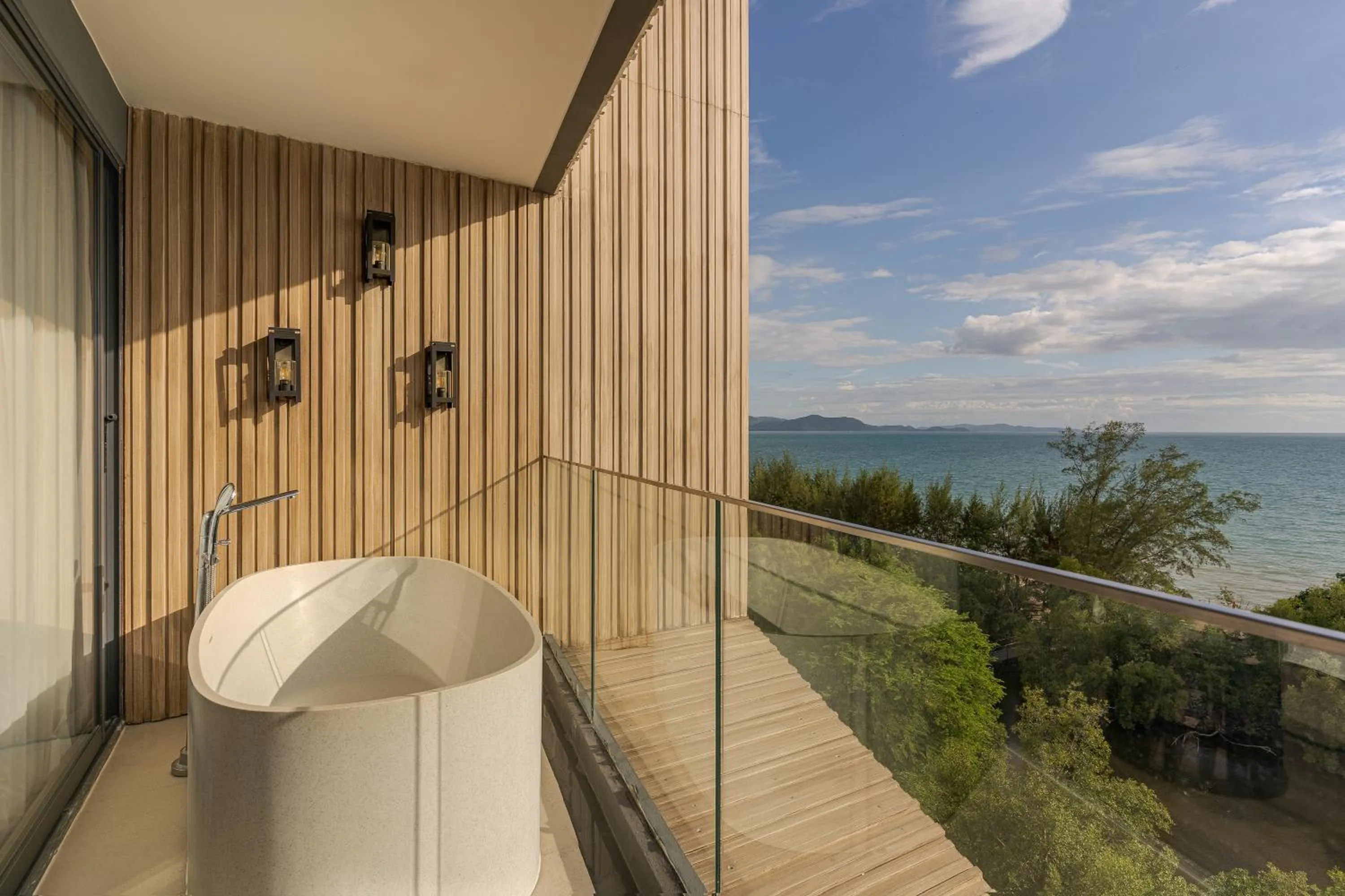 Open Air Bath in Bayphere Hotel Pattaya JC