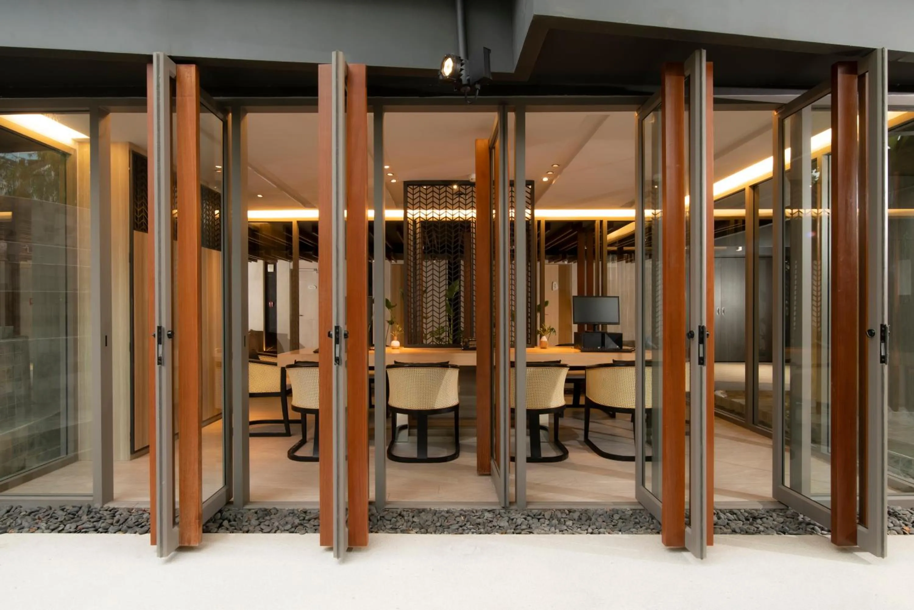 Business facilities in Bayphere Hotel Pattaya JC