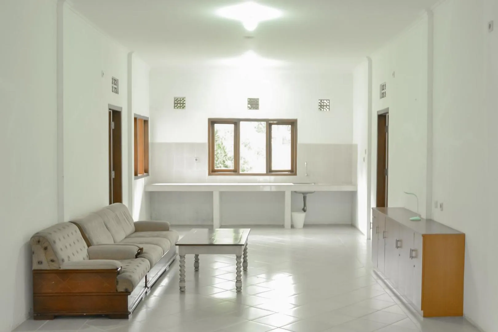 Bumi Ciboled Mitra RedDoorz near Gerbang Tol Pamulihan