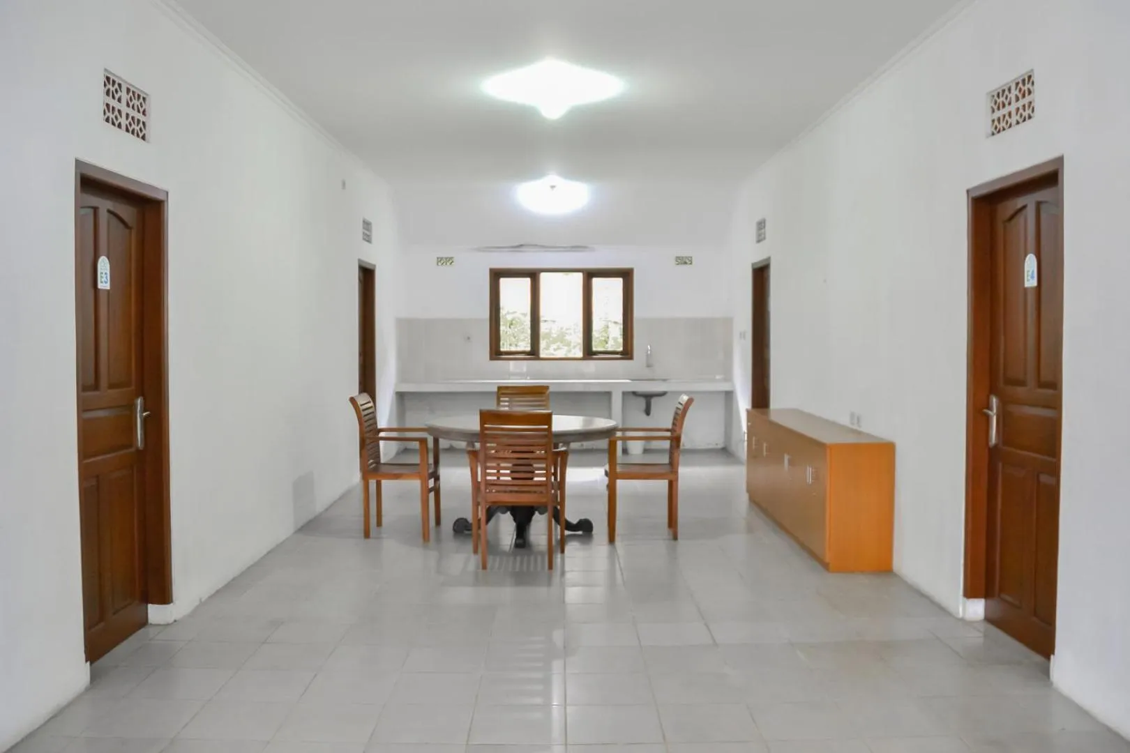 Bumi Ciboled Mitra RedDoorz near Gerbang Tol Pamulihan