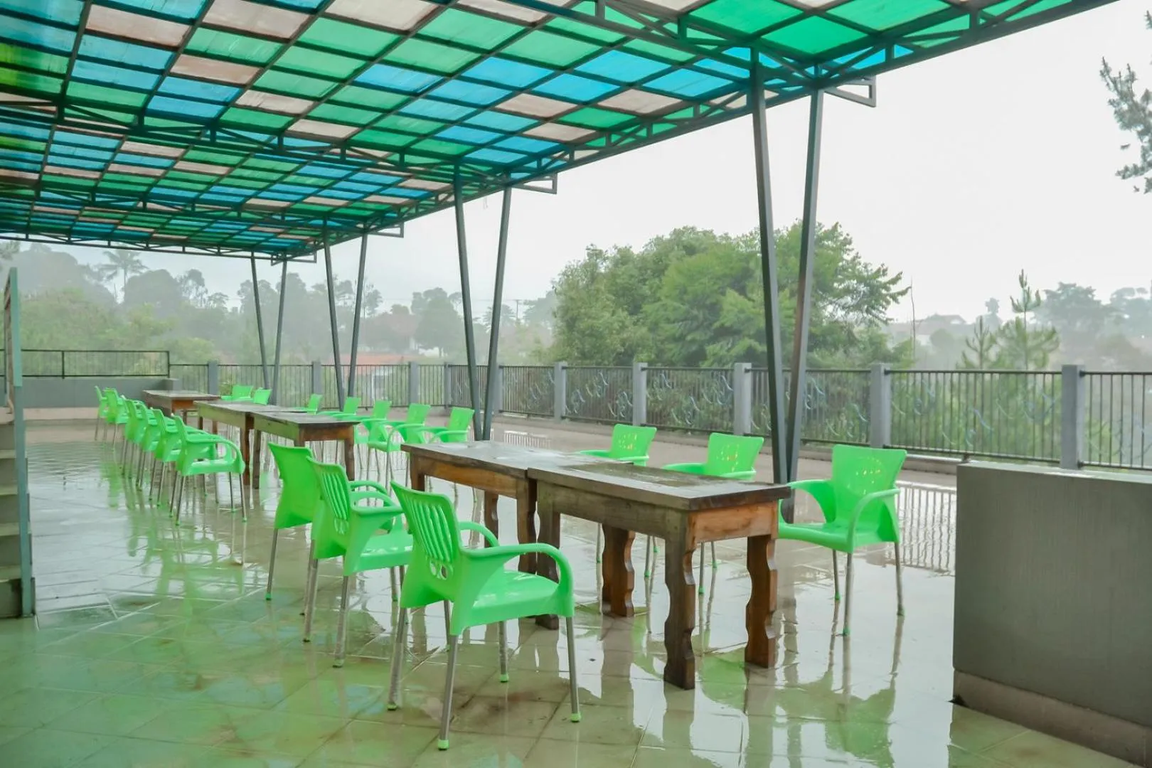 Bumi Ciboled Mitra RedDoorz near Gerbang Tol Pamulihan