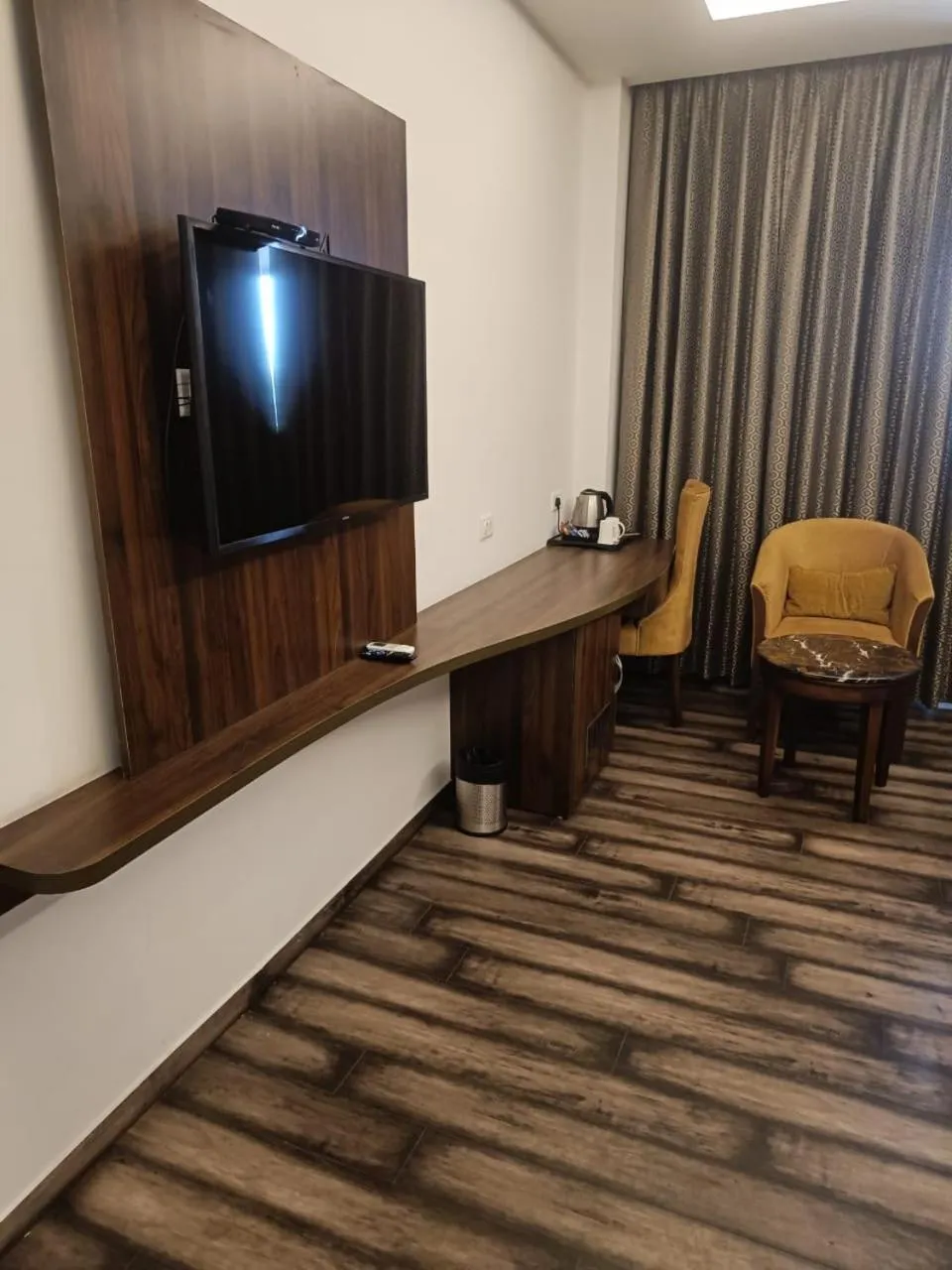 Communal lounge/ TV room in Hotel The Vilana A Unit of JG Developers Rishikesh