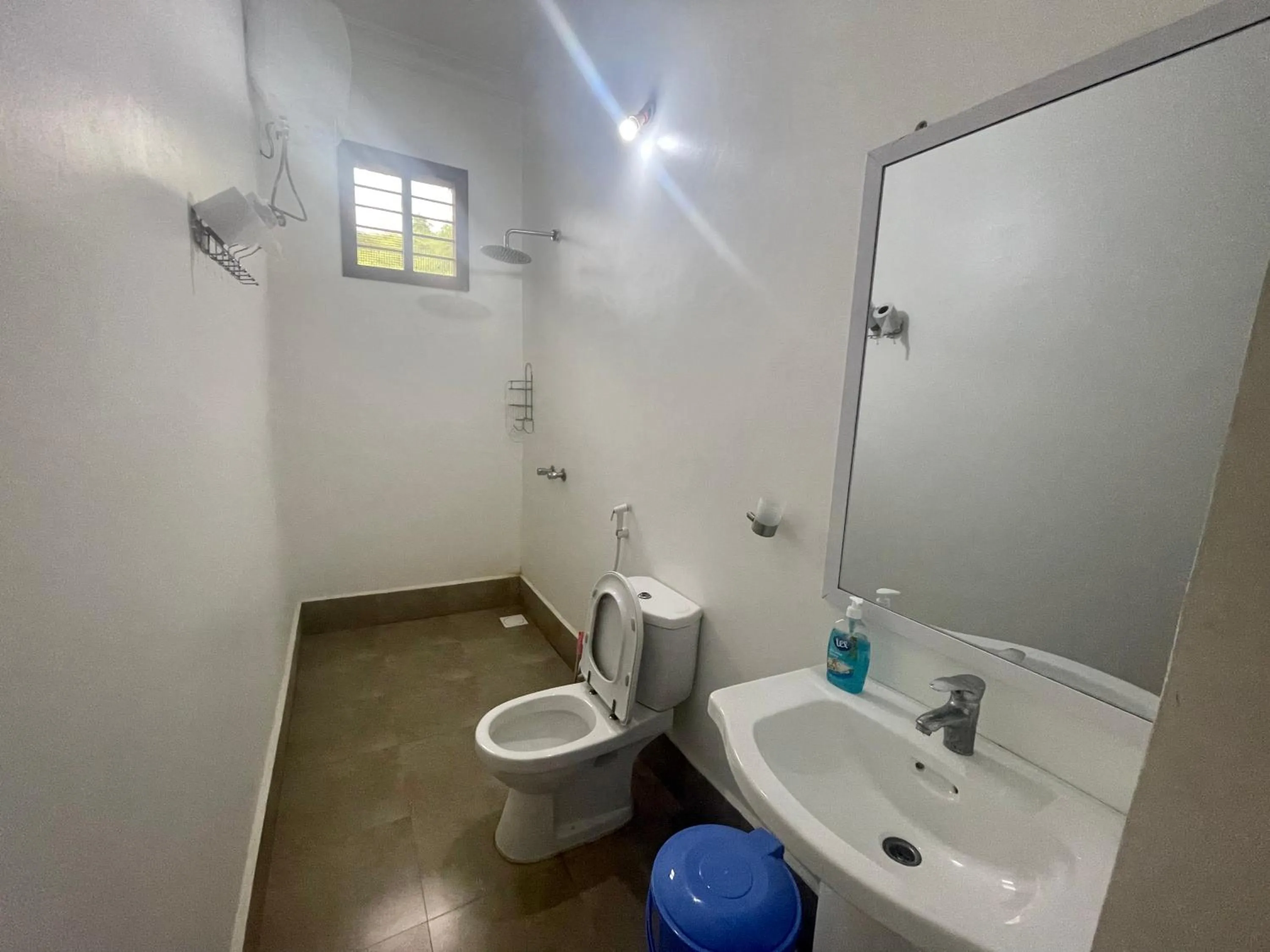 Shower in Savi House Nungwi