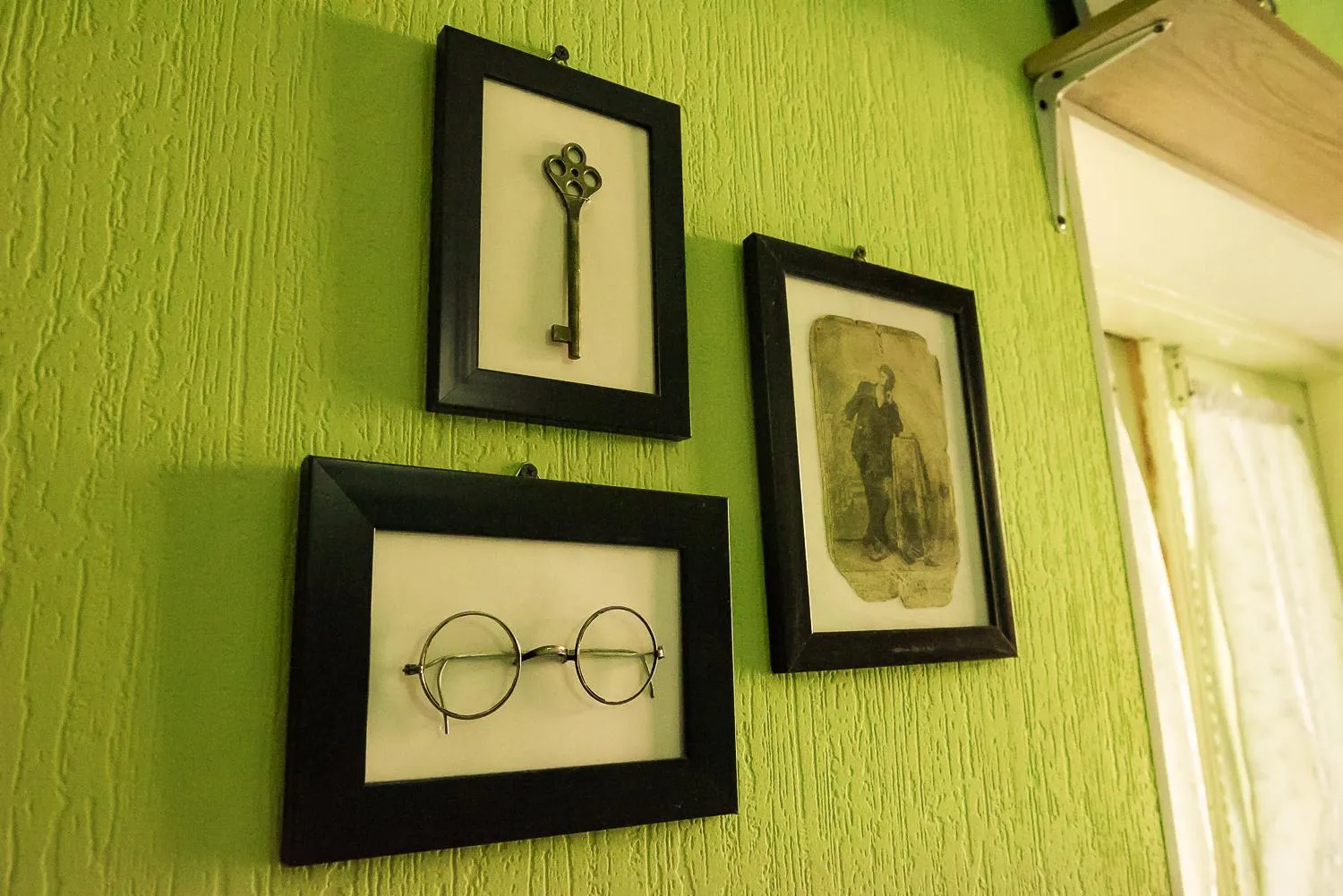 Decorative detail in Old Radio hostel