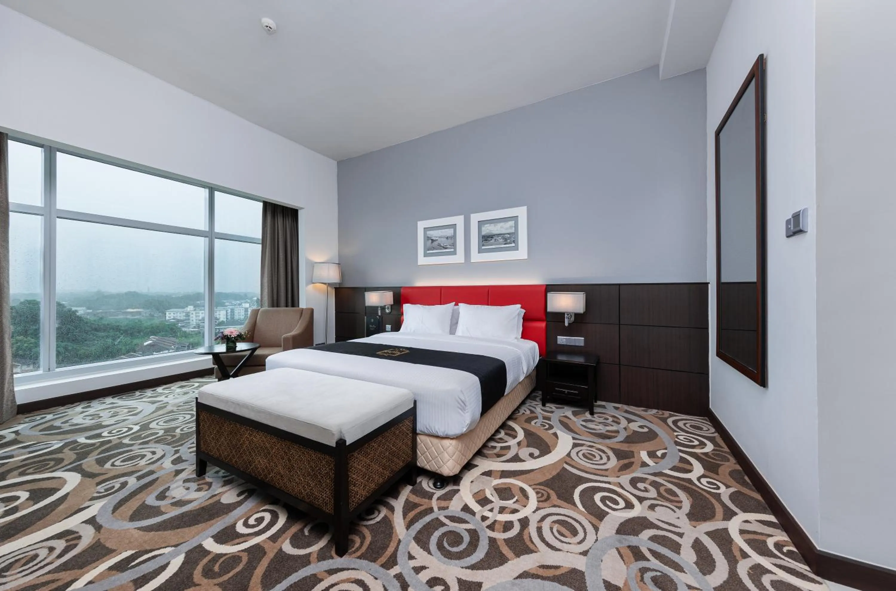 Bed in Raia Hotel & Convention Centre Kuching