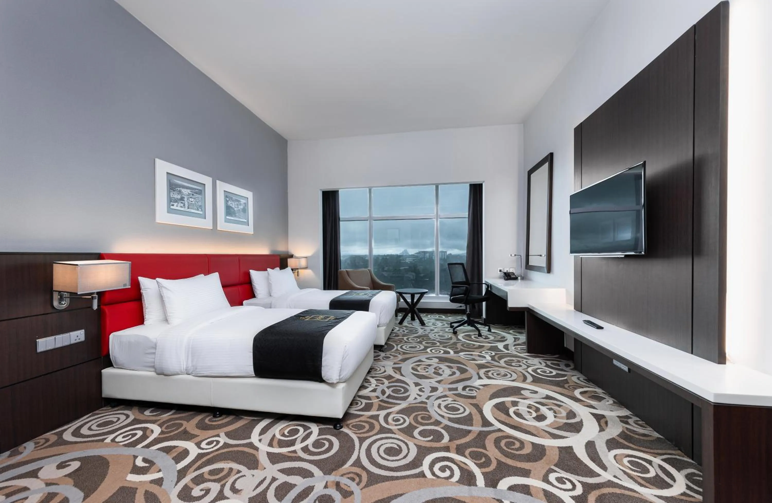 Bed in Raia Hotel & Convention Centre Kuching