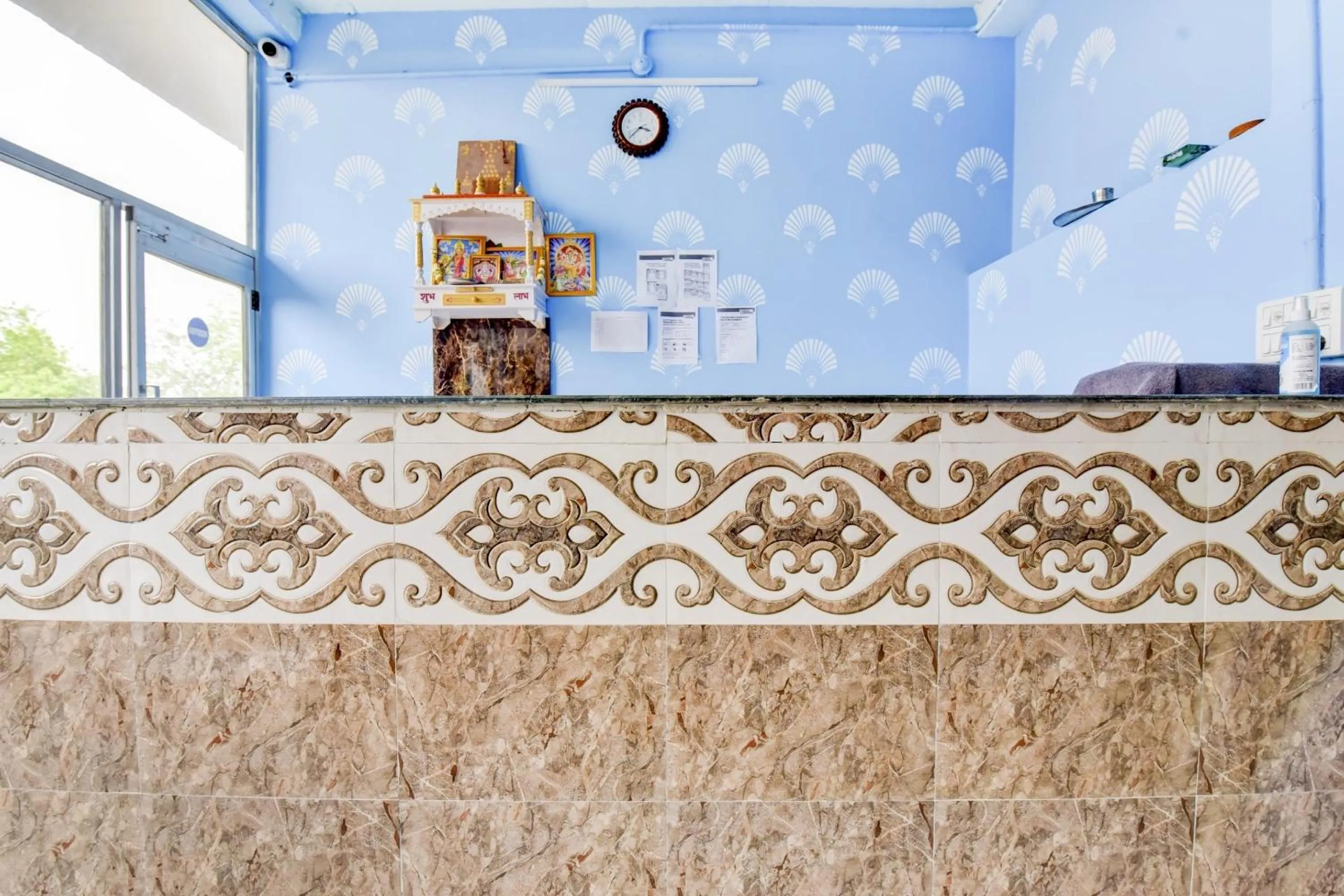 Lobby or reception in Hotel O Paradise Inn