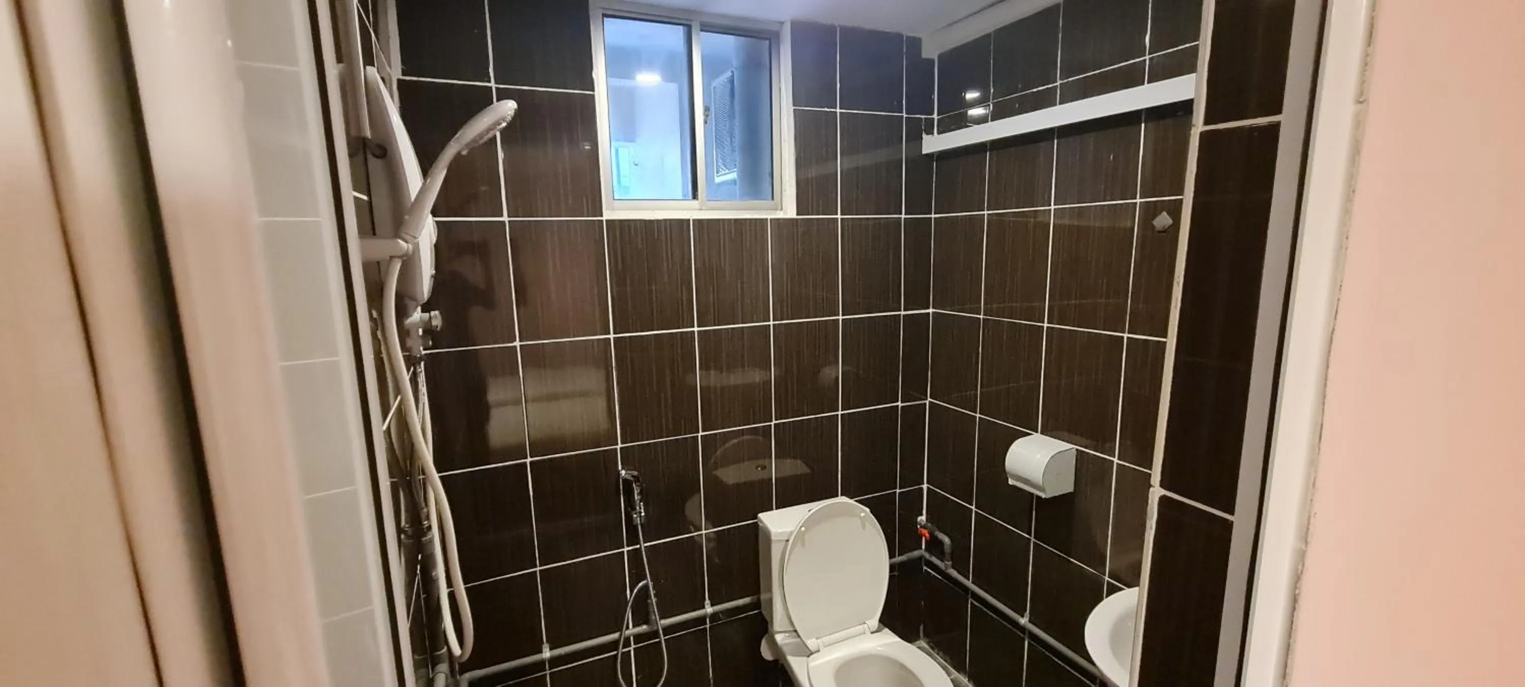 Bathroom in Misto Hotel