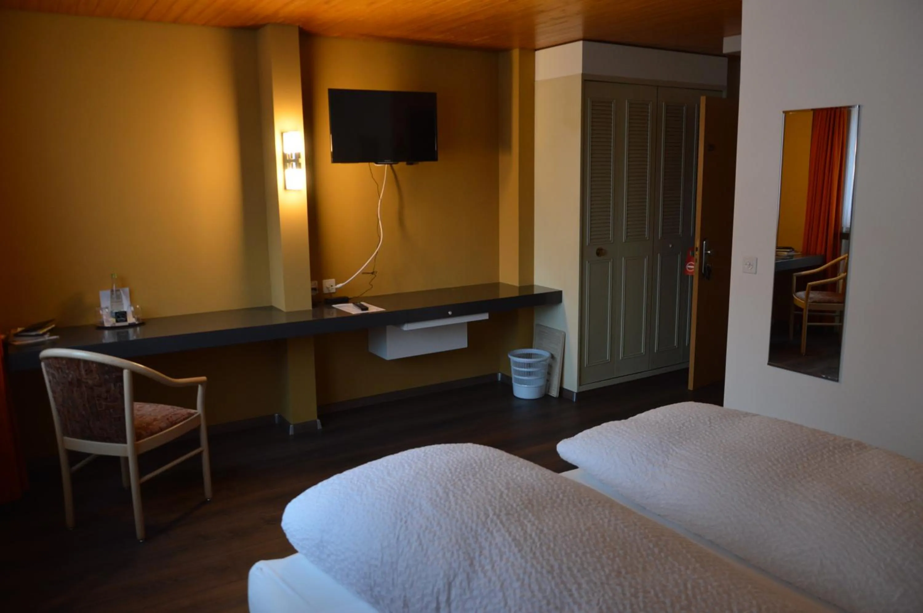 Photo of the whole room, Bed in Hotel Garni Rösslipost