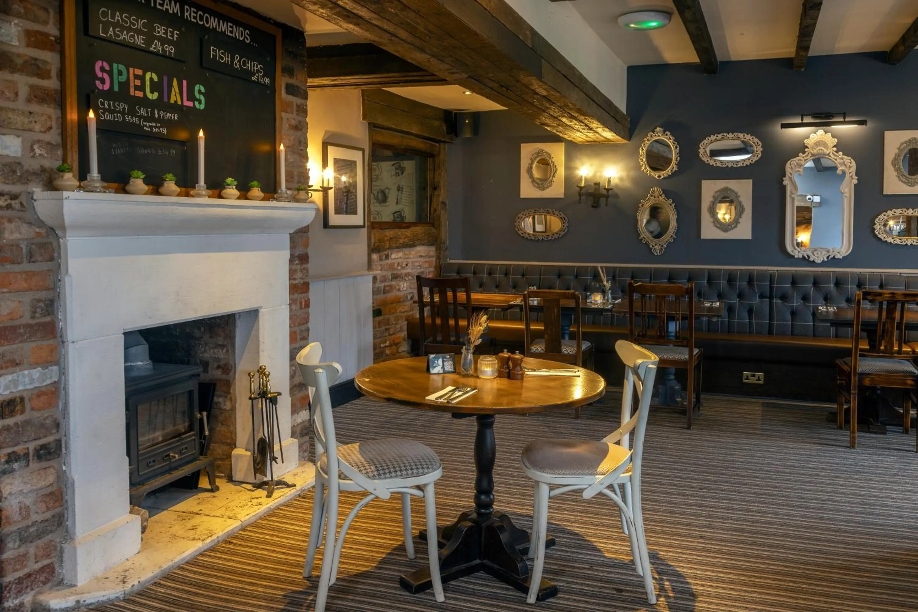 Restaurant/places to eat in Casa Mere Manchester Airport, Knutsford, Sure Collection by Best Western