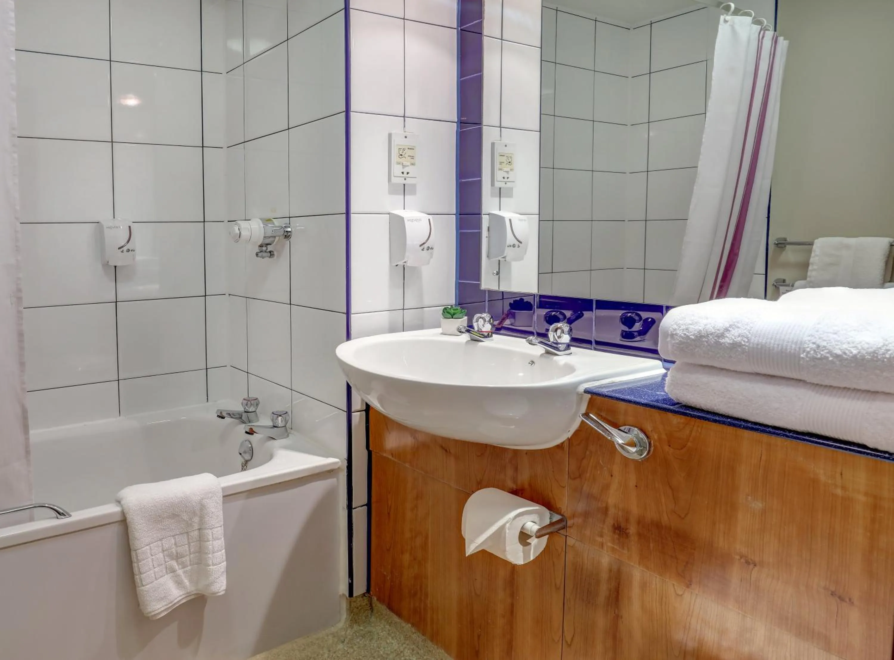 Bathroom in Casa Mere Manchester Airport, Knutsford, Sure Collection by Best Western