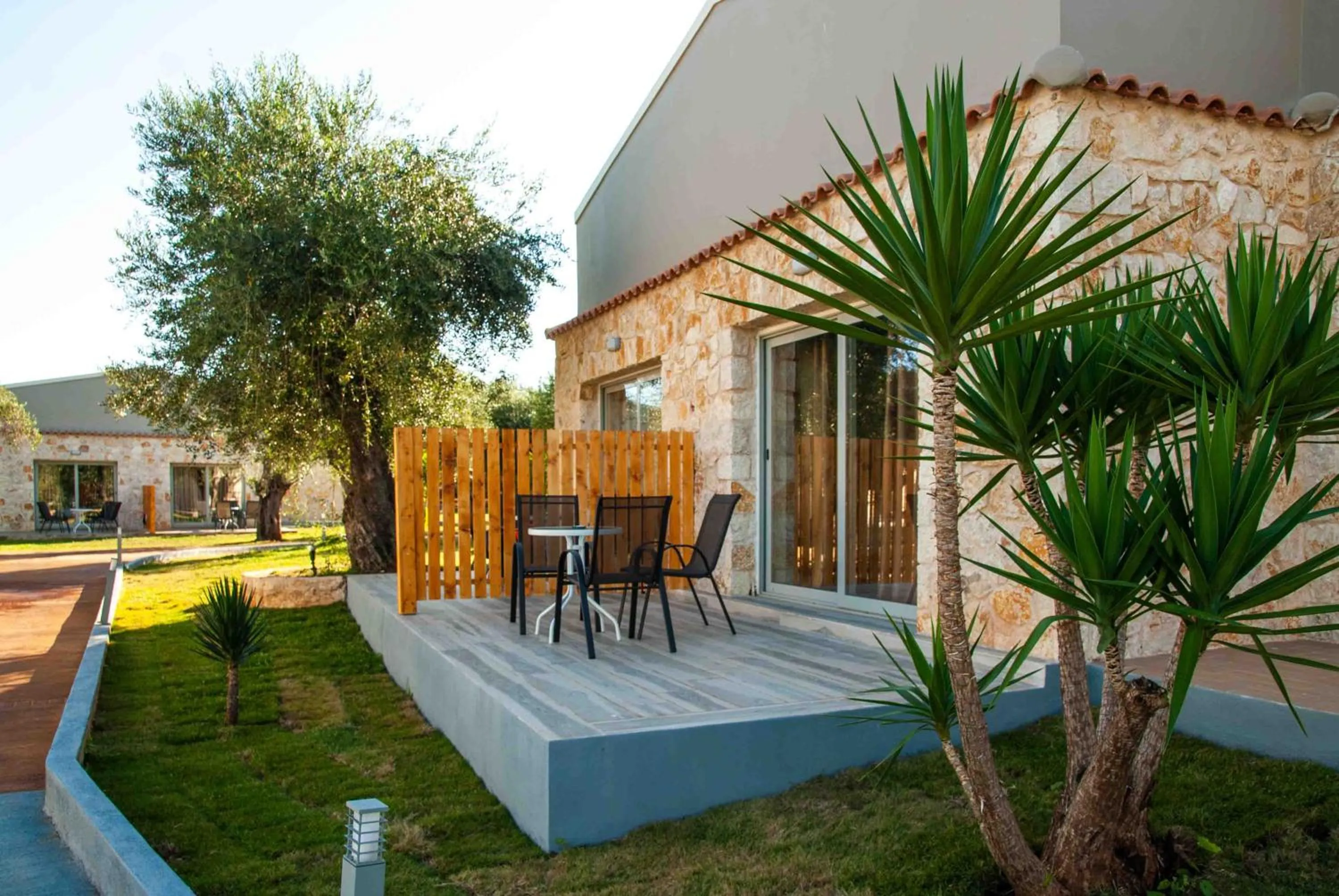 Garden view in LAGUNA HOLIDAY RESORT