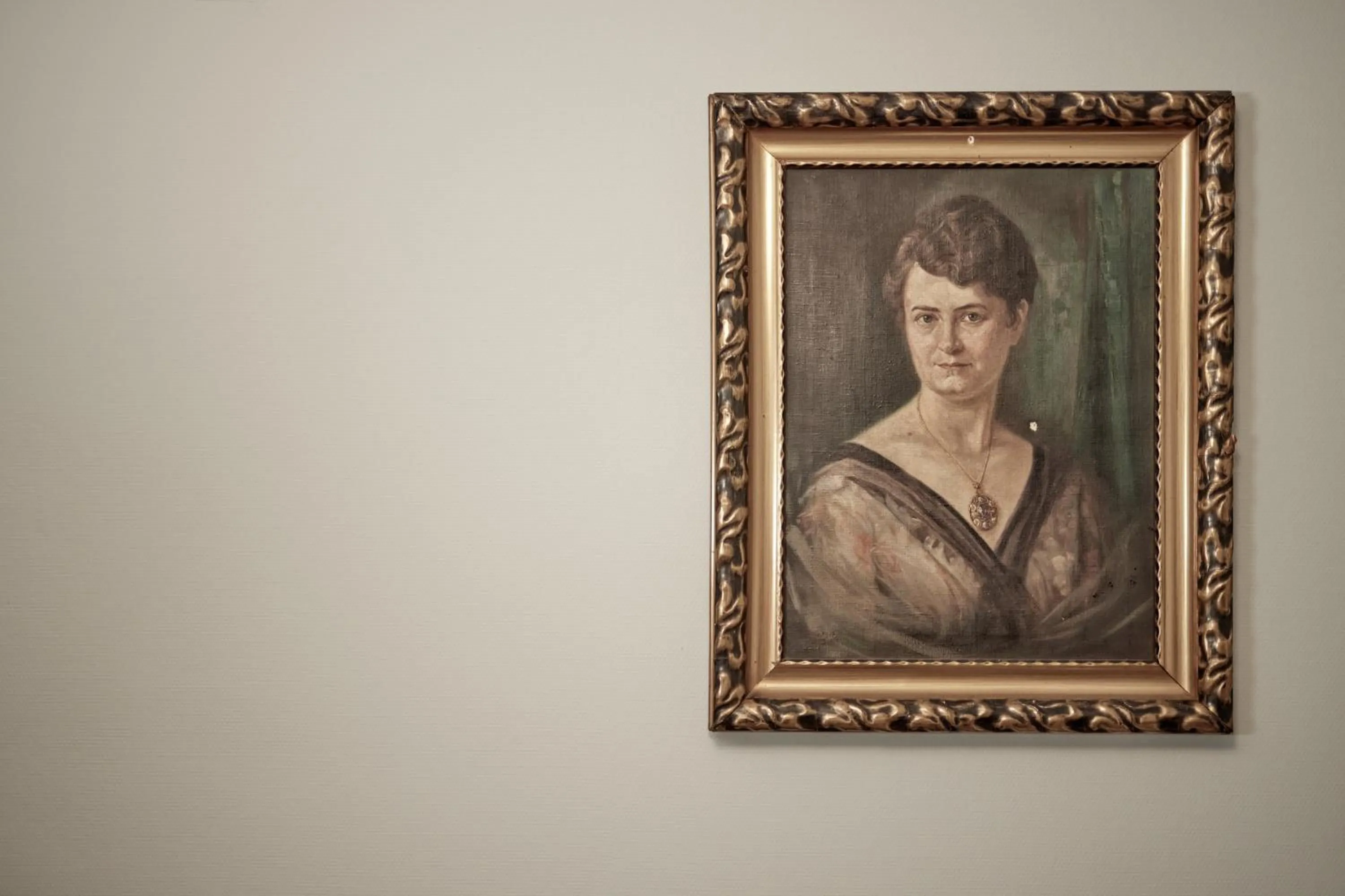 Decorative detail in Zum Roten Bären