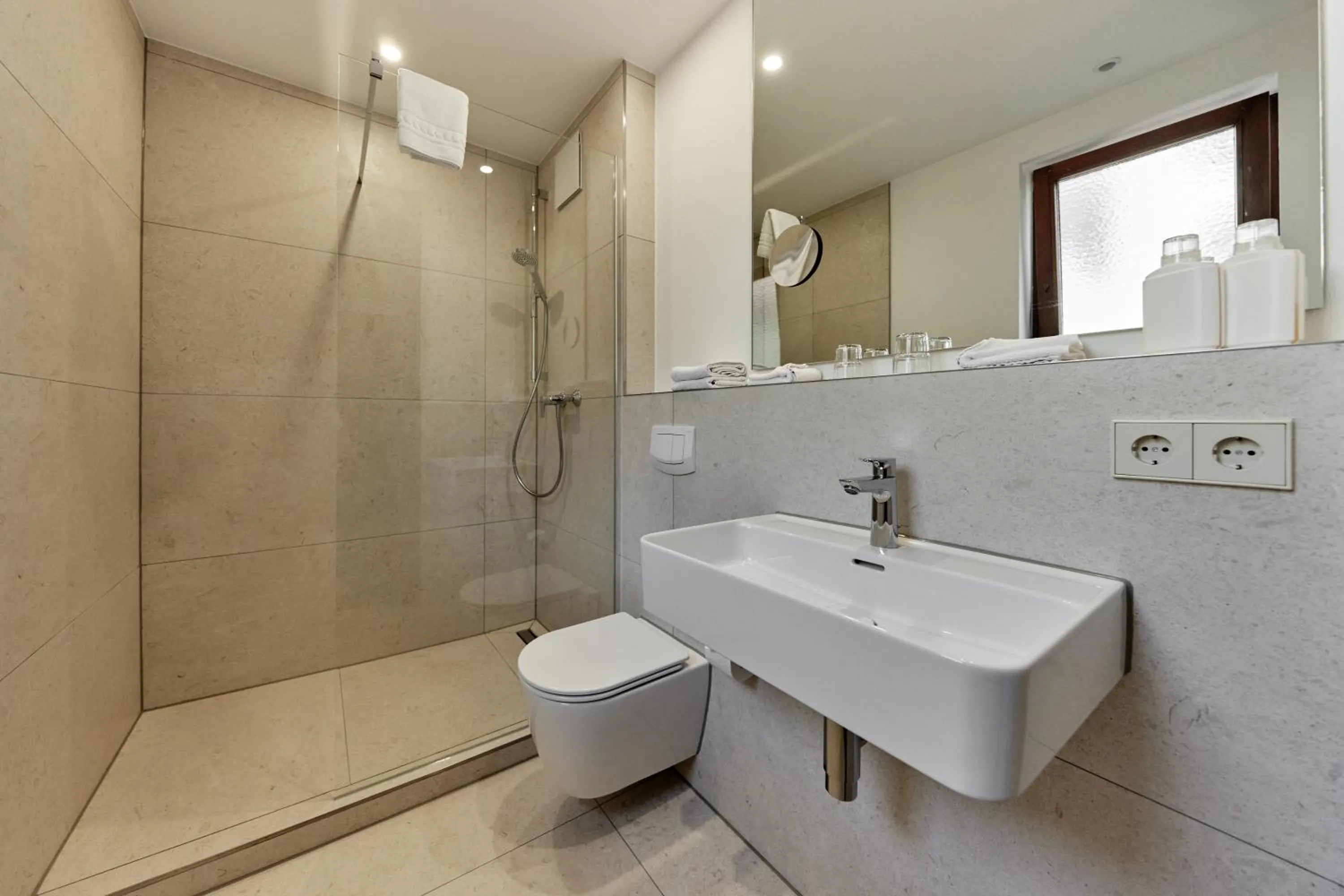 Bathroom in Zum Roten Bären