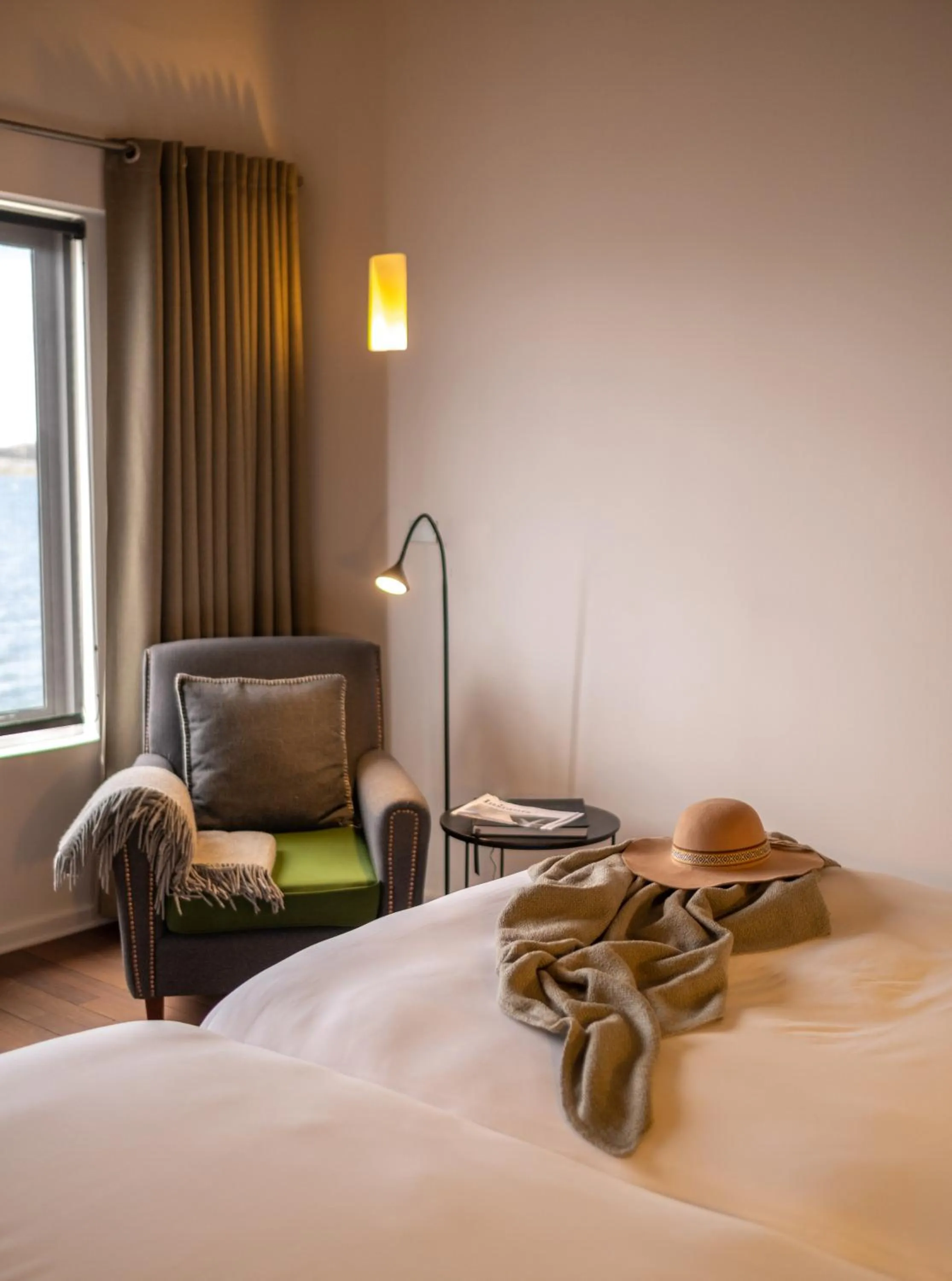 Bed in Titilaka by Andean