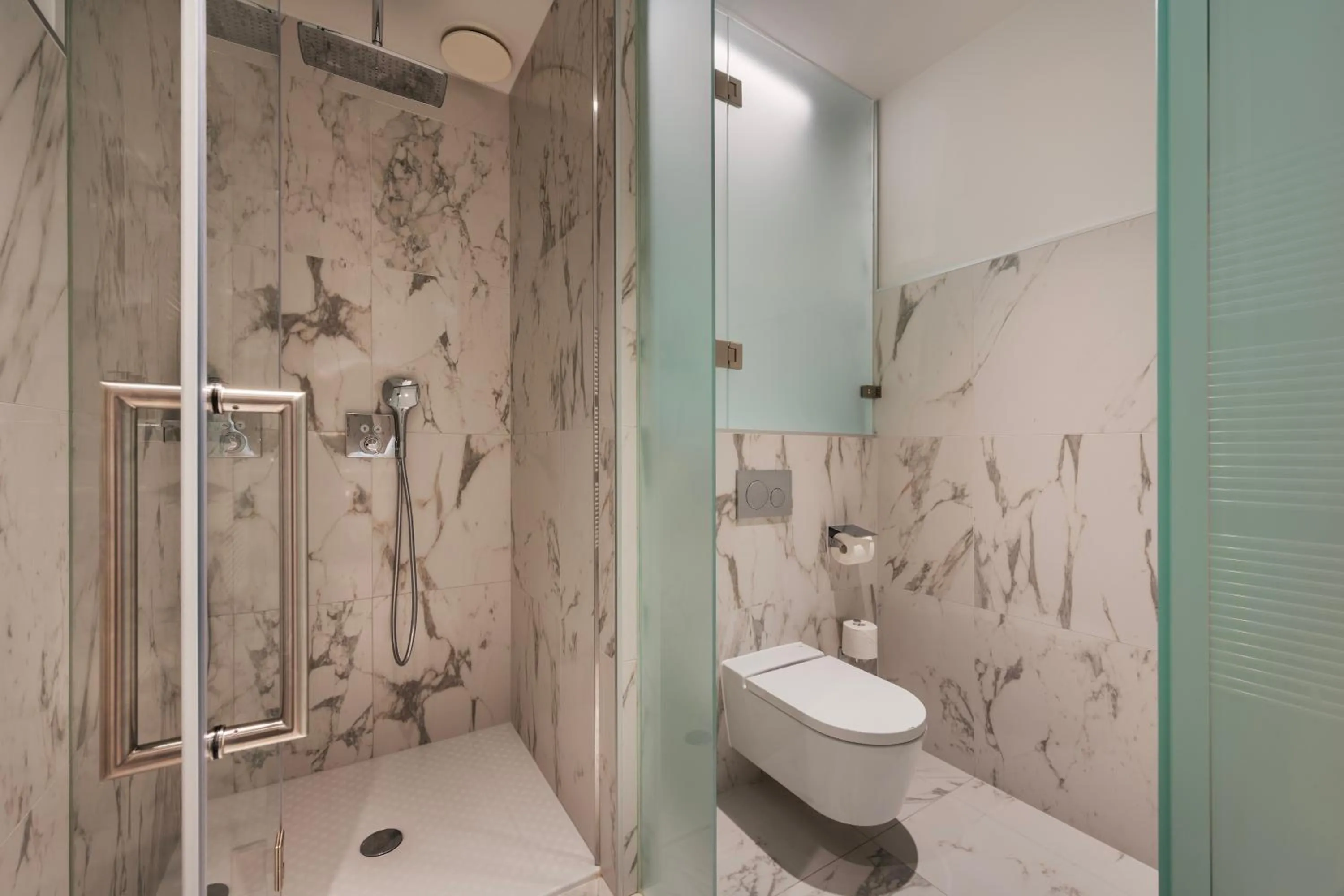 Shower in Áurea Ana Palace by Eurostars Hotel Company