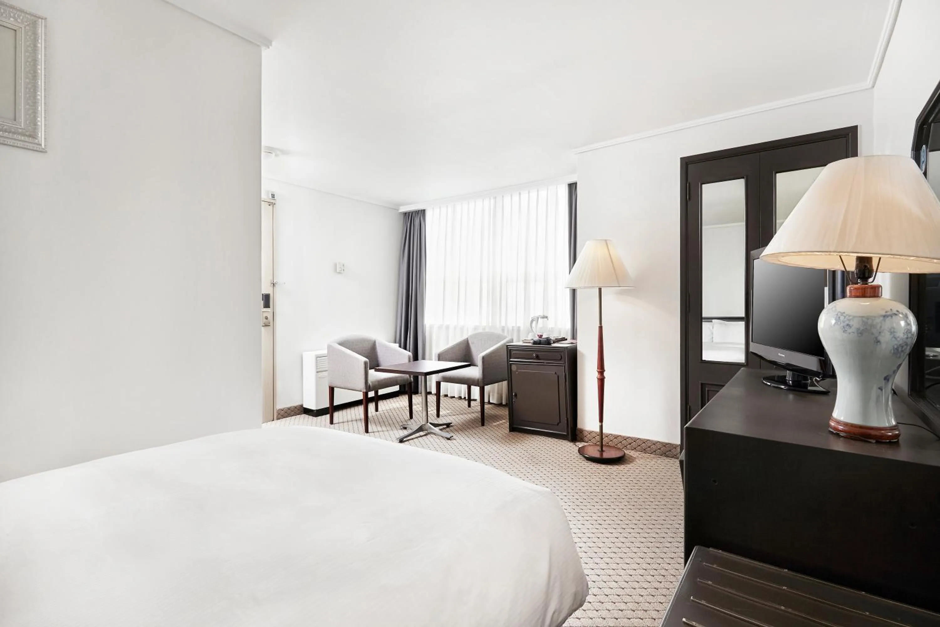 Photo of the whole room, Bed in Hotel President