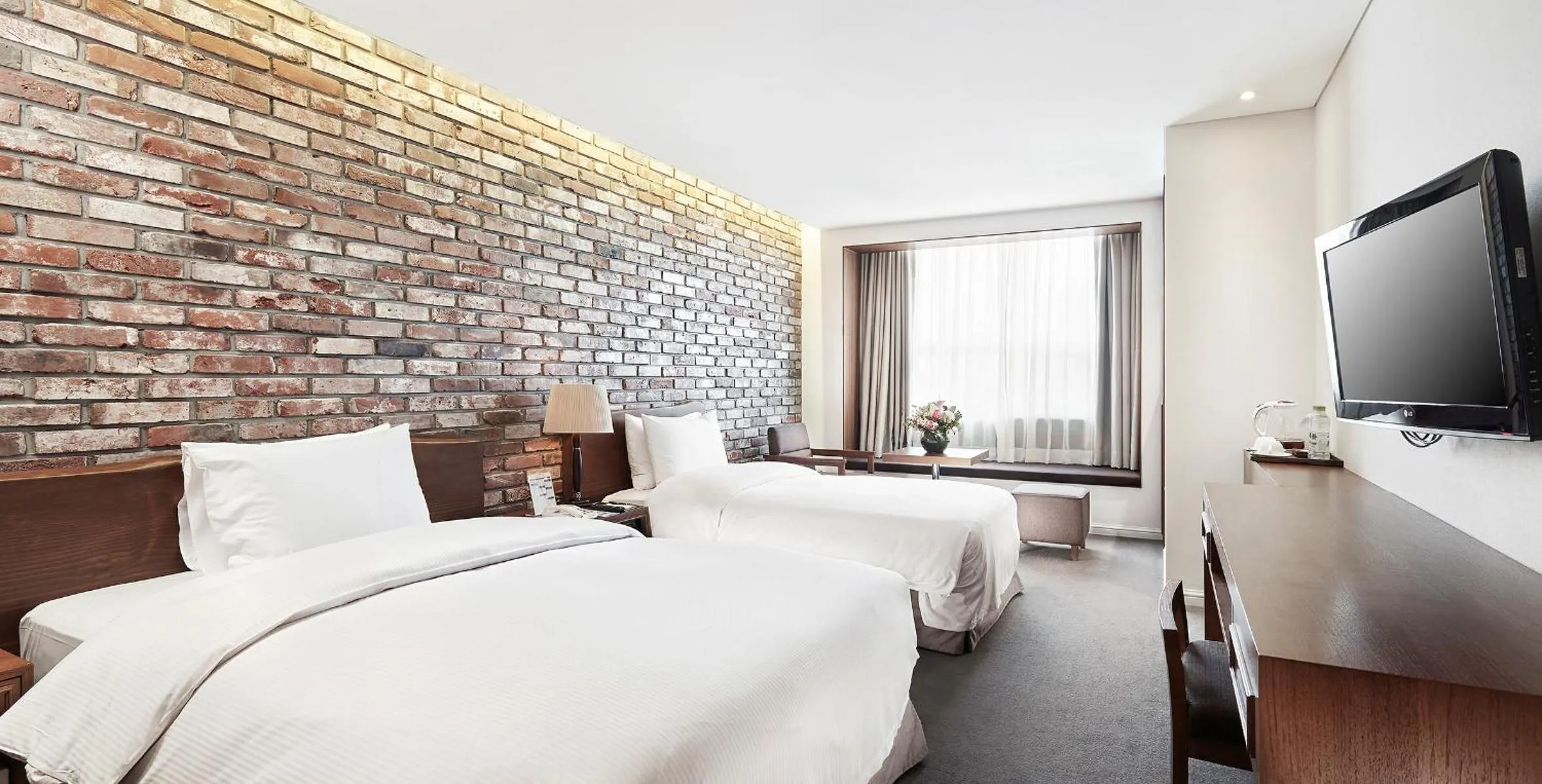 Bed in Hotel President