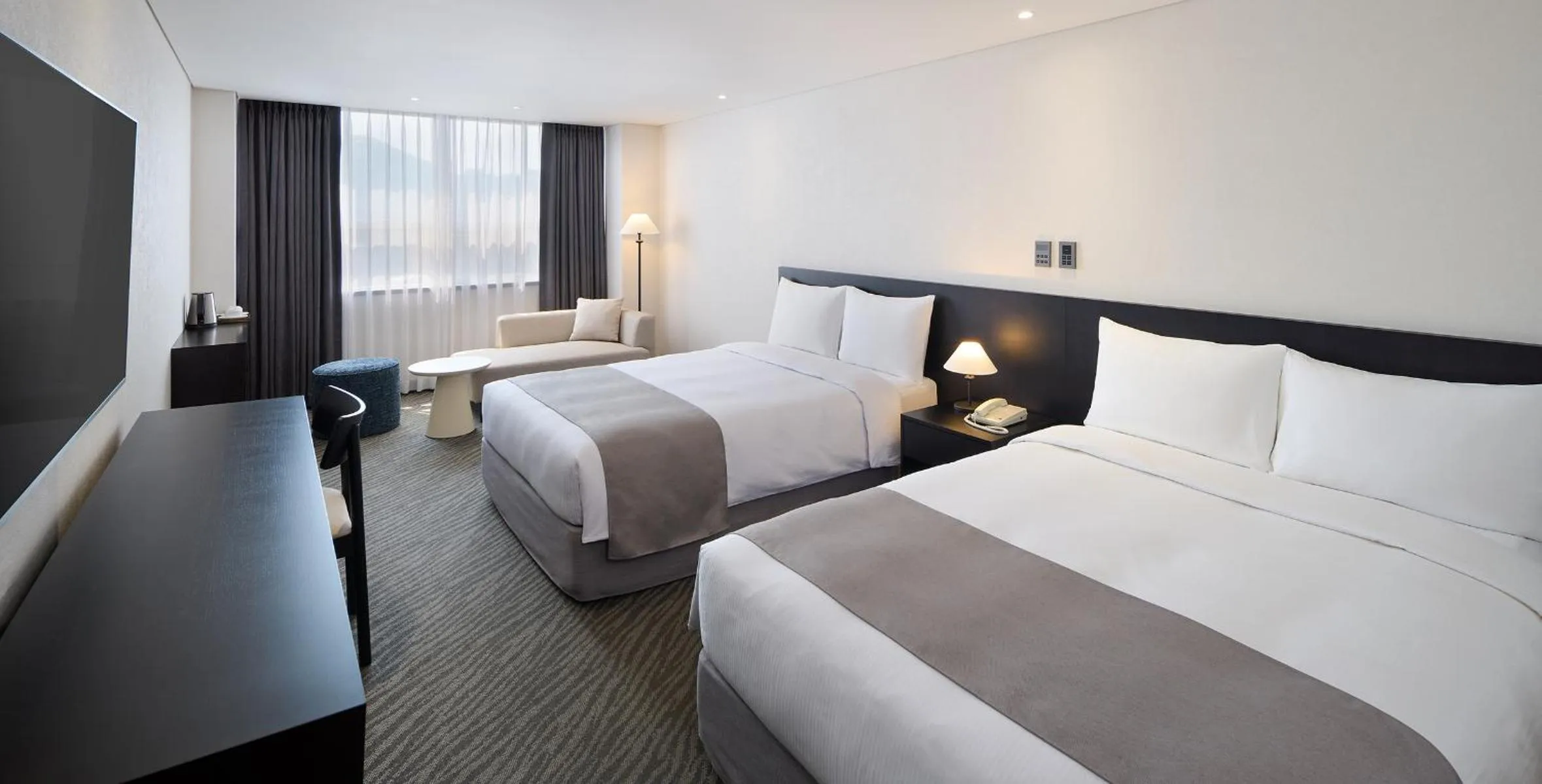 Photo of the whole room, Bed in Hotel President