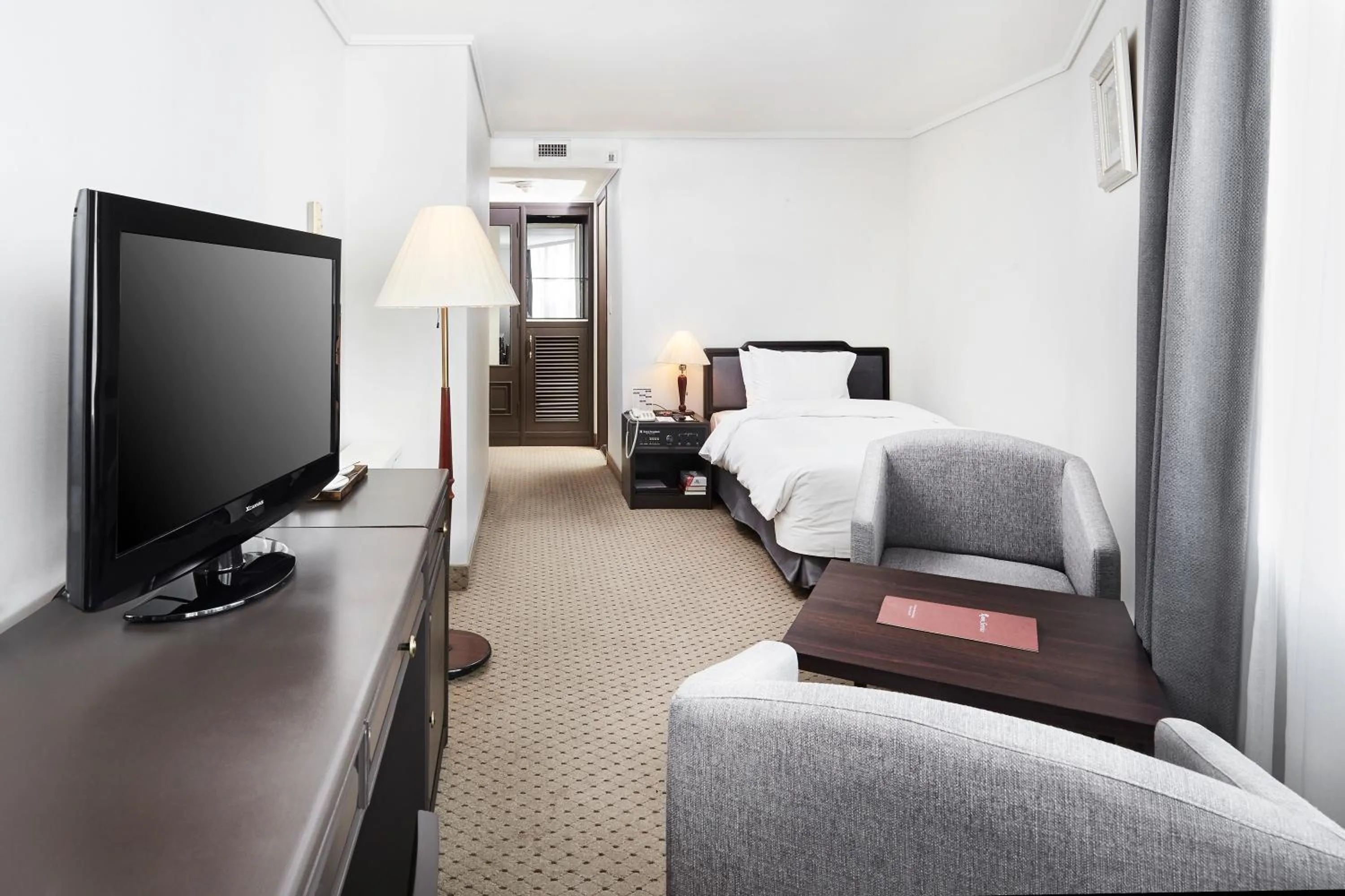 Photo of the whole room, Bed in Hotel President