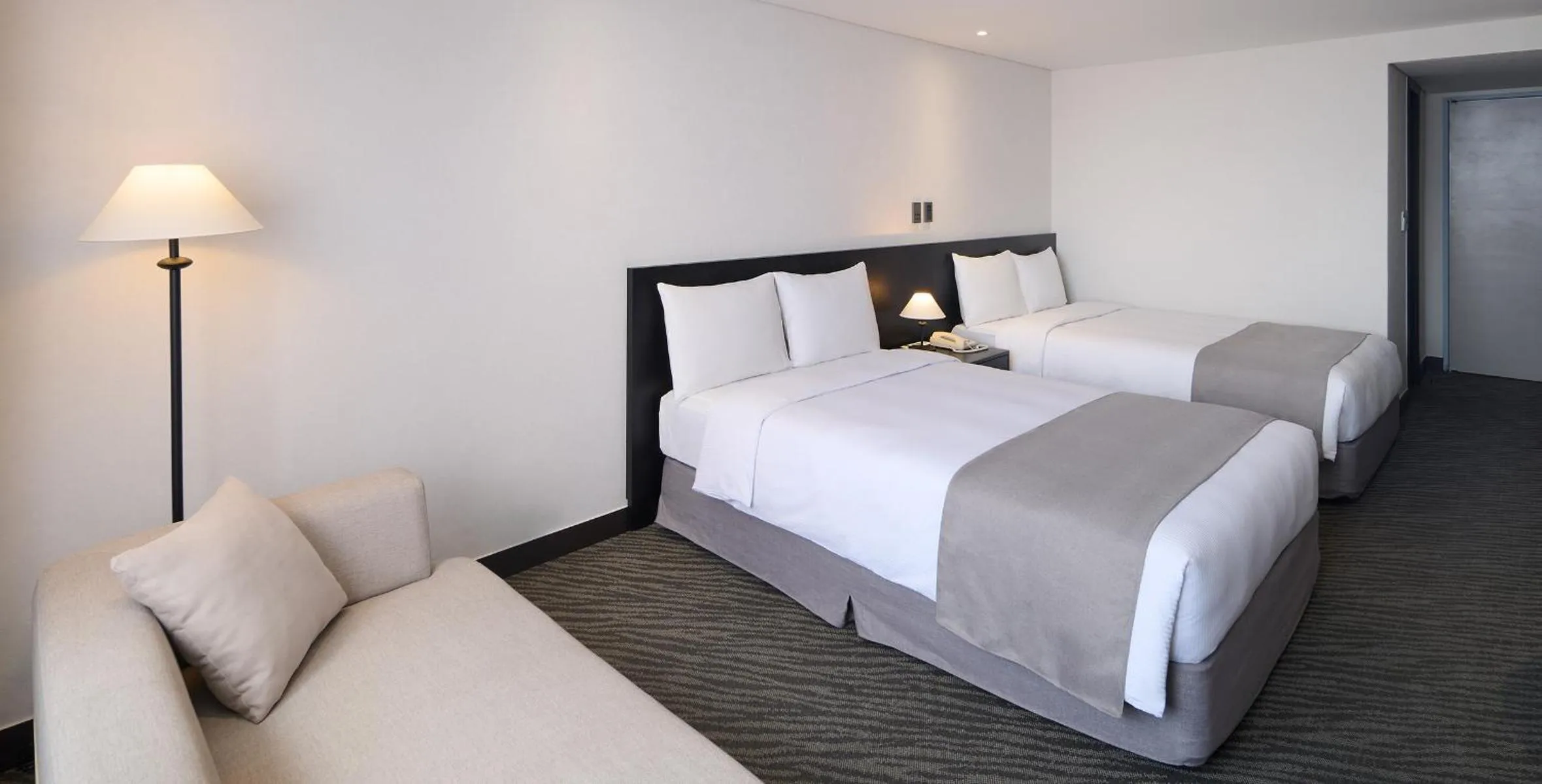 Photo of the whole room, Bed in Hotel President