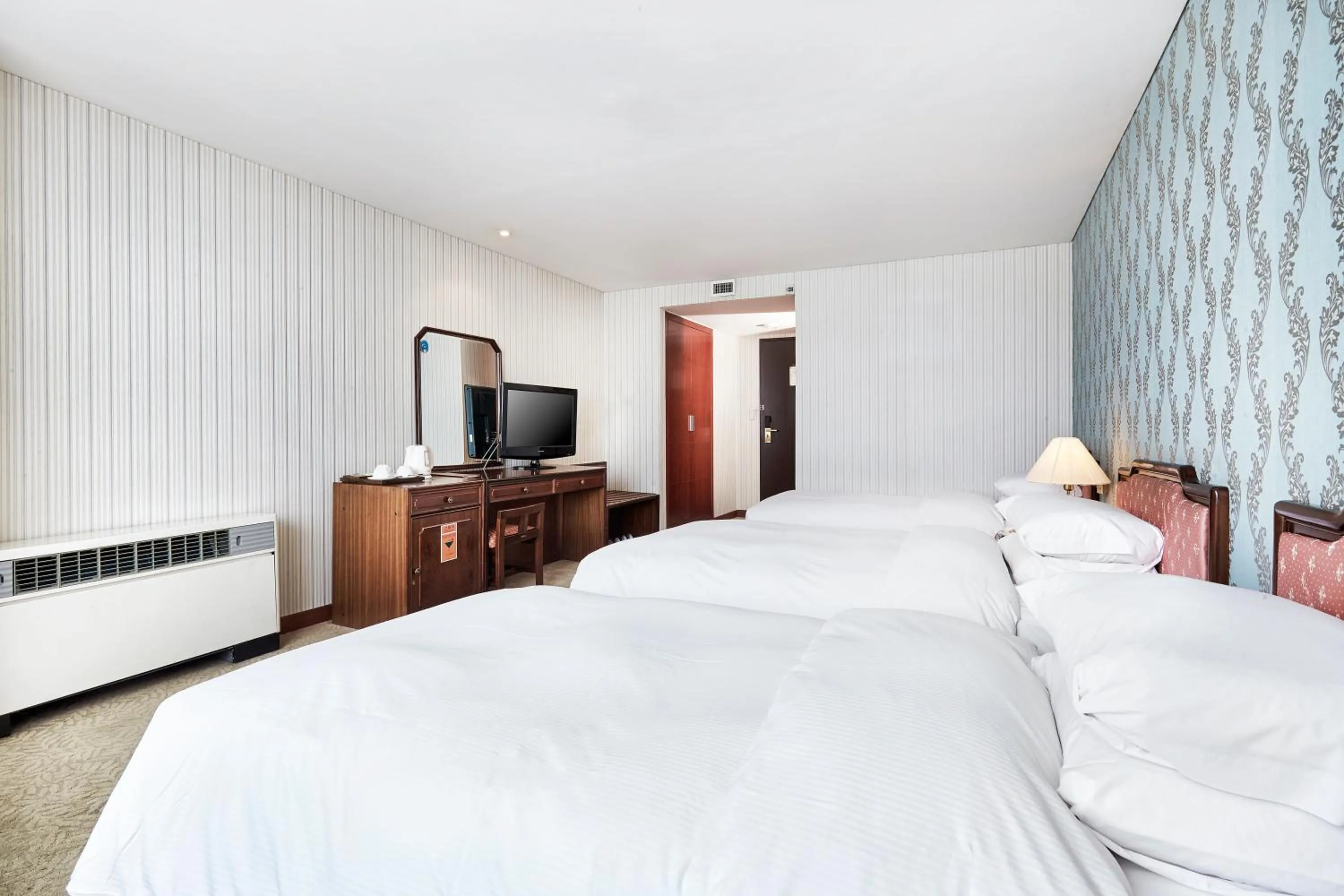 Photo of the whole room, Bed in Hotel President