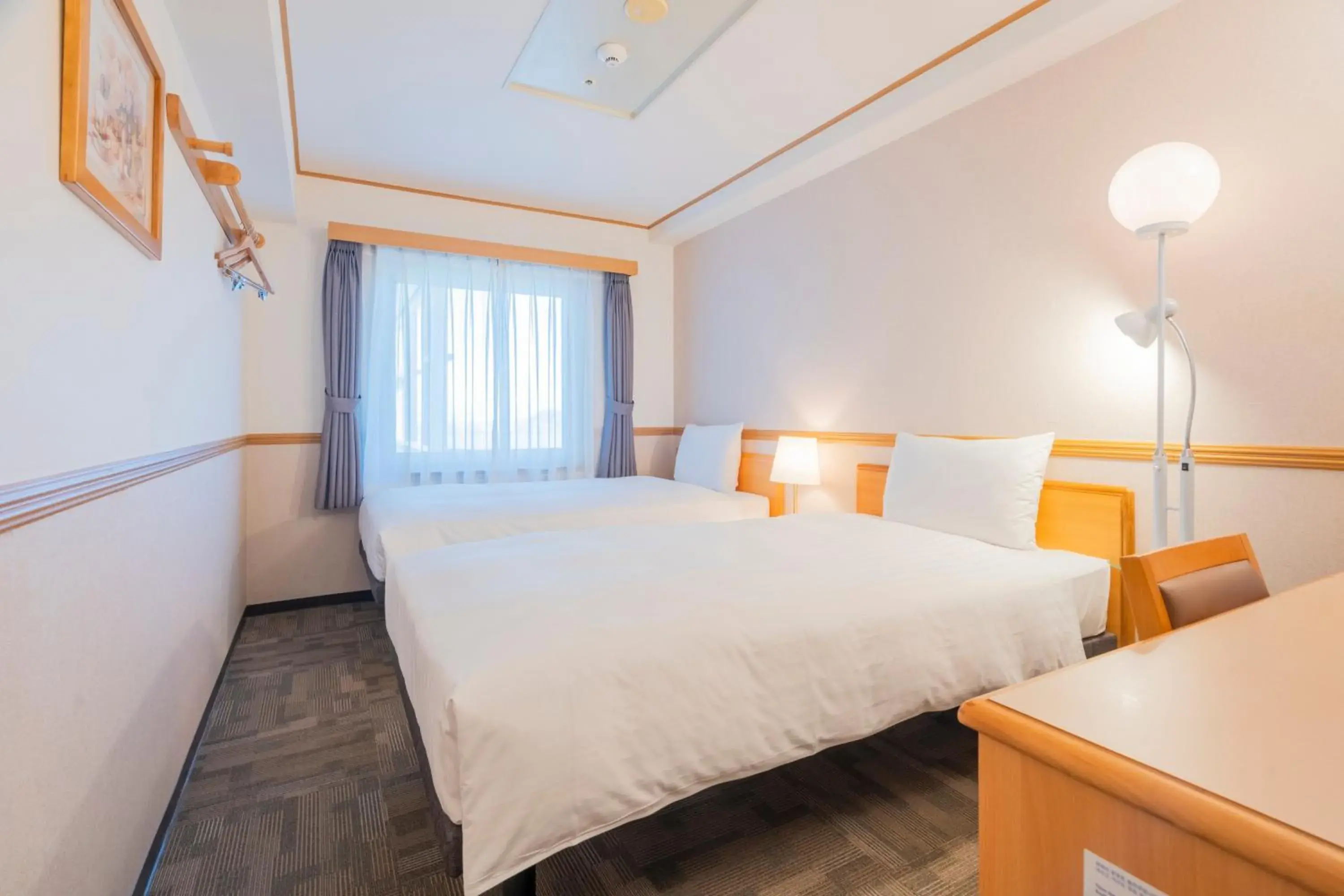 Twin Room with Sea View in Toyoko Inn Busan Station No.1 Twin Room with Sea View in Toyoko Inn Busan Station No.1
