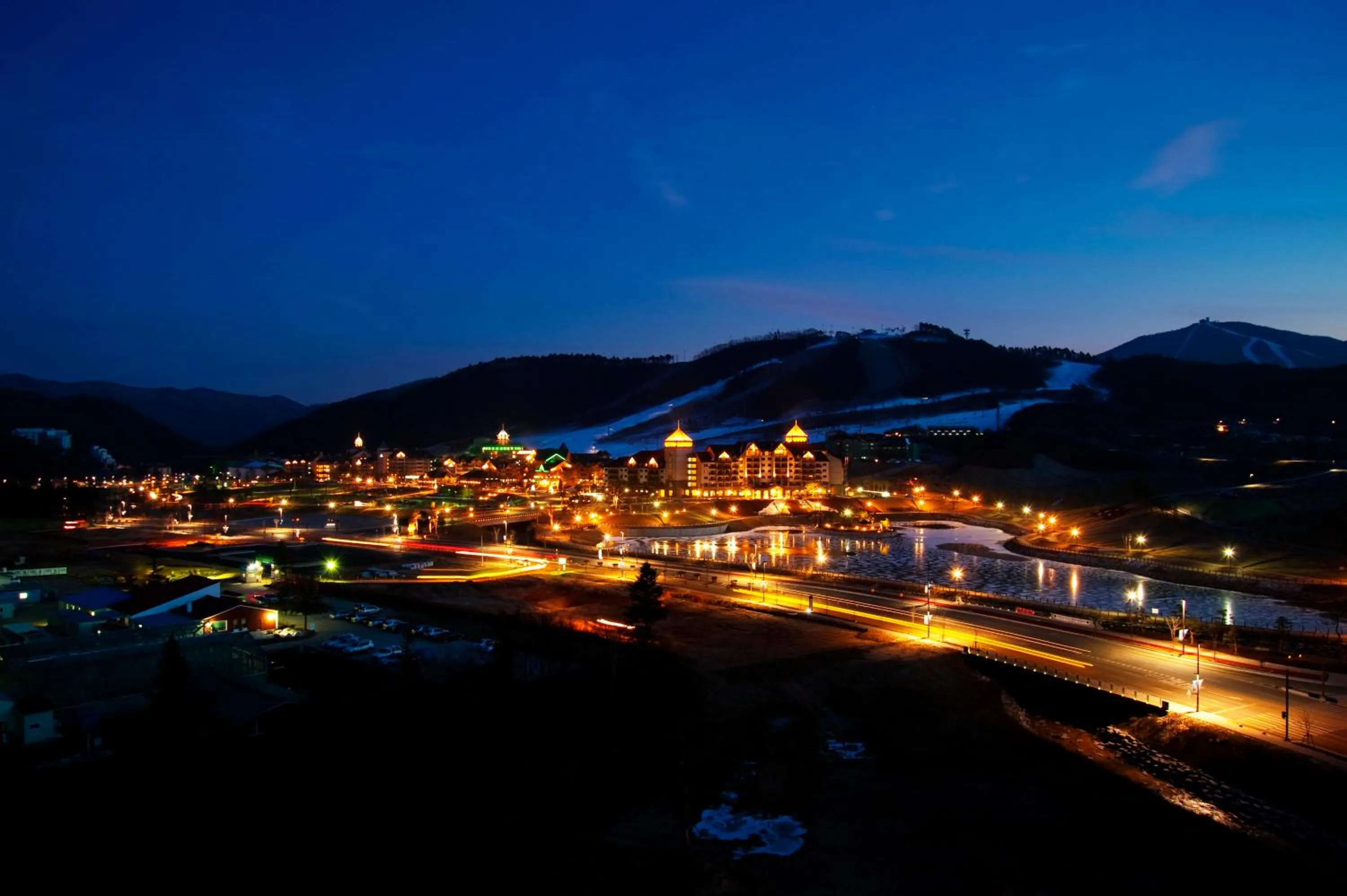 Property building in Holiday Inn & Suites Alpensia Pyeongchang Suites by IHG