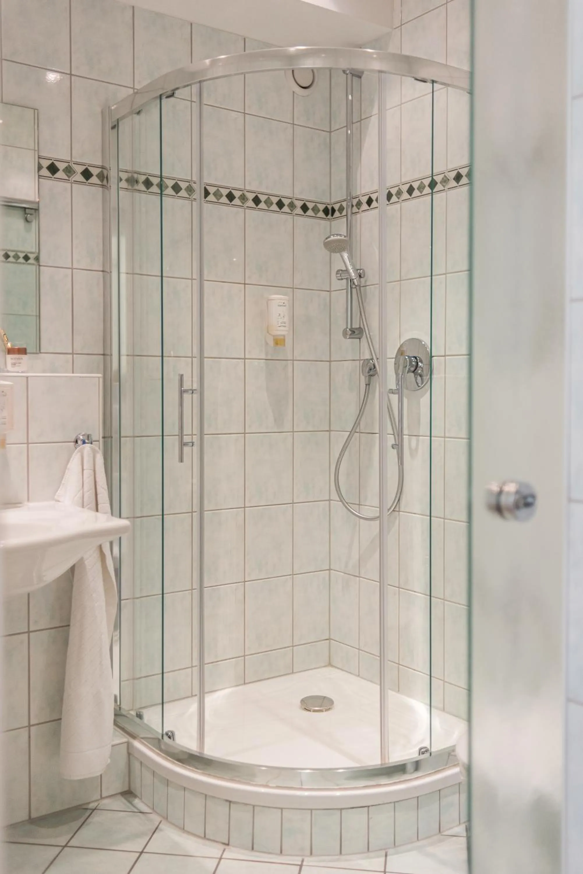 Bathroom in Lohmann's Kapeller Hof