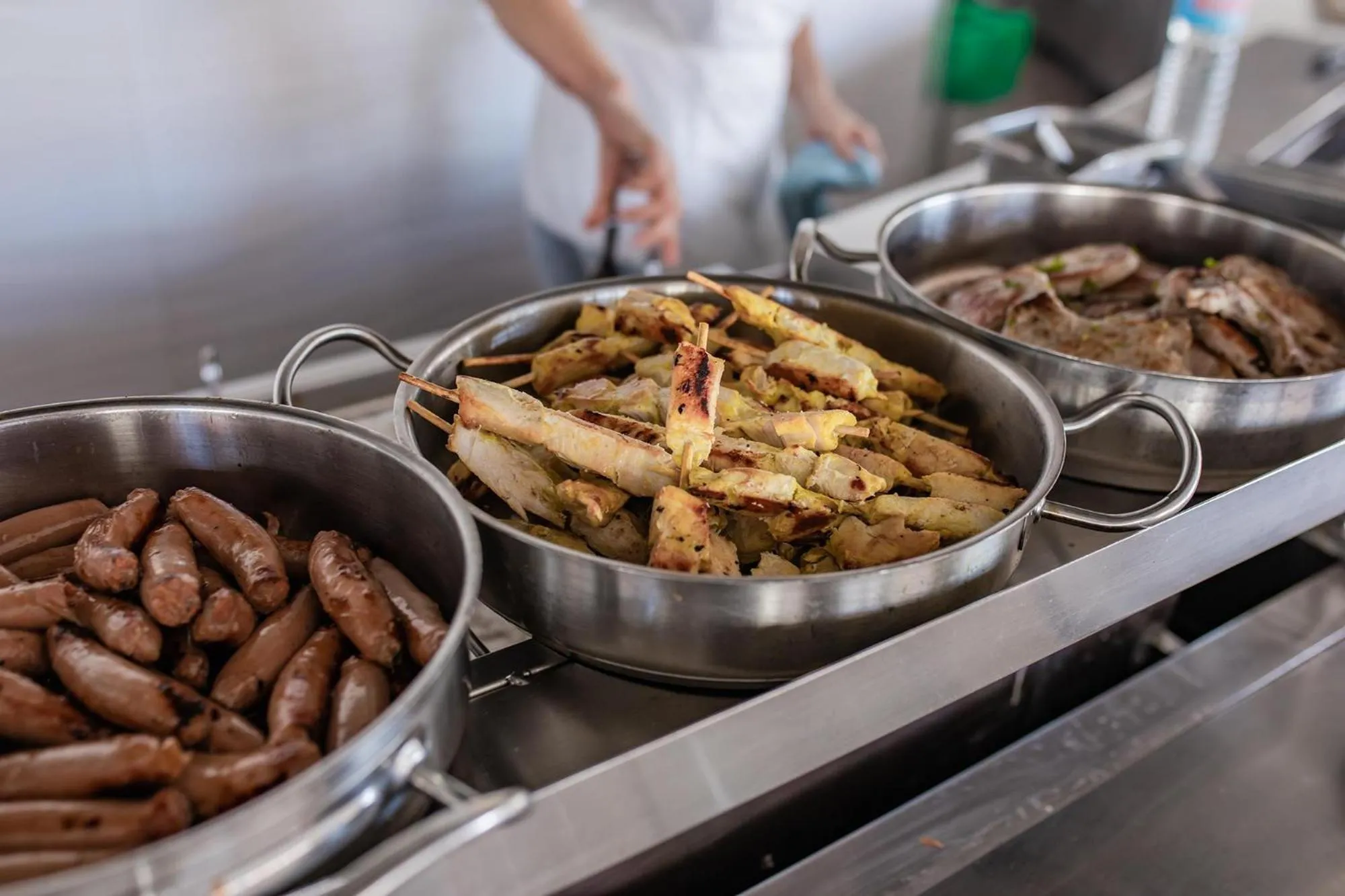 Restaurant/places to eat in Servatur Waikiki