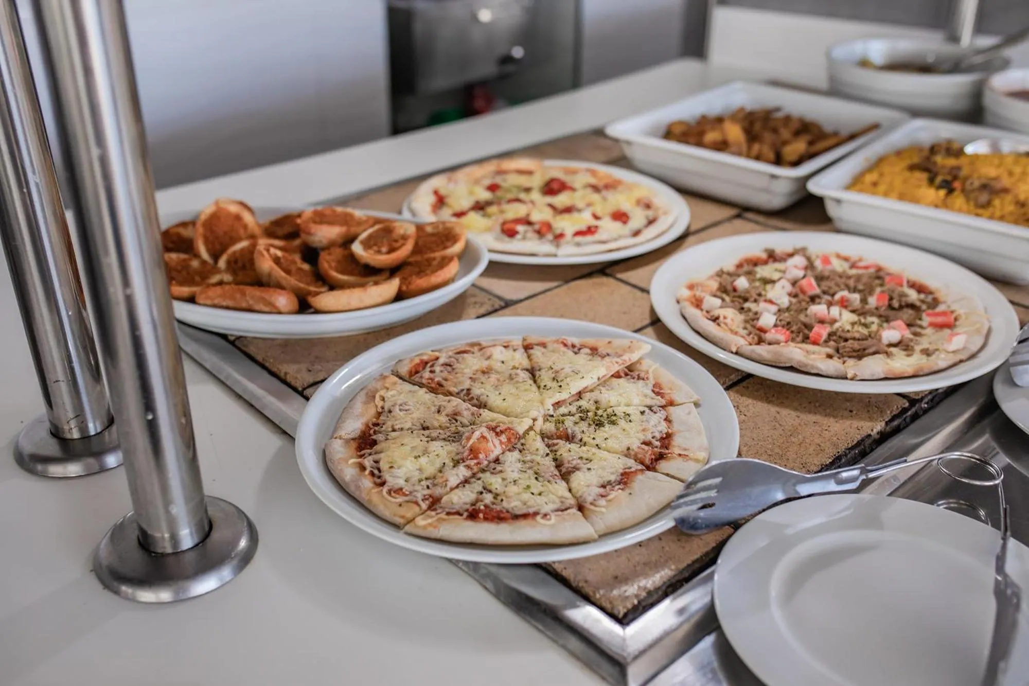 Restaurant/places to eat in Servatur Waikiki