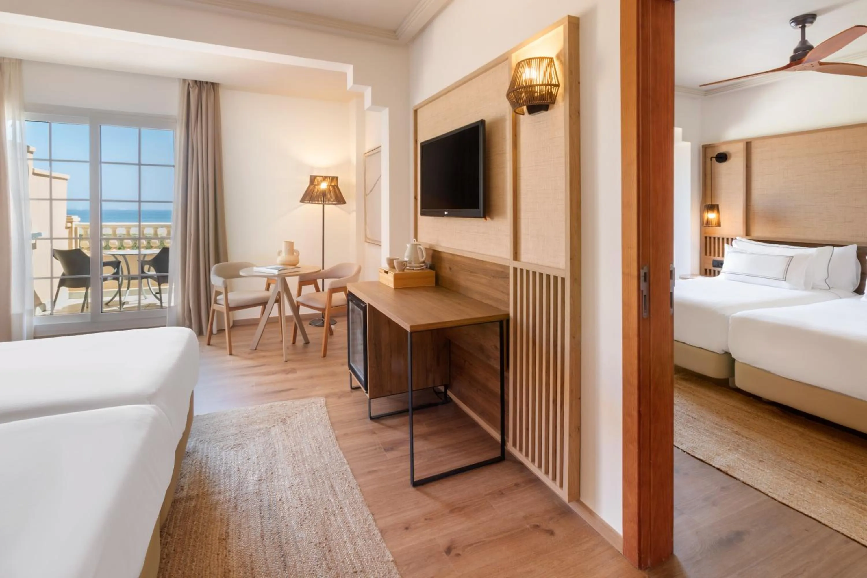 Bed in Meliá Isla Canela