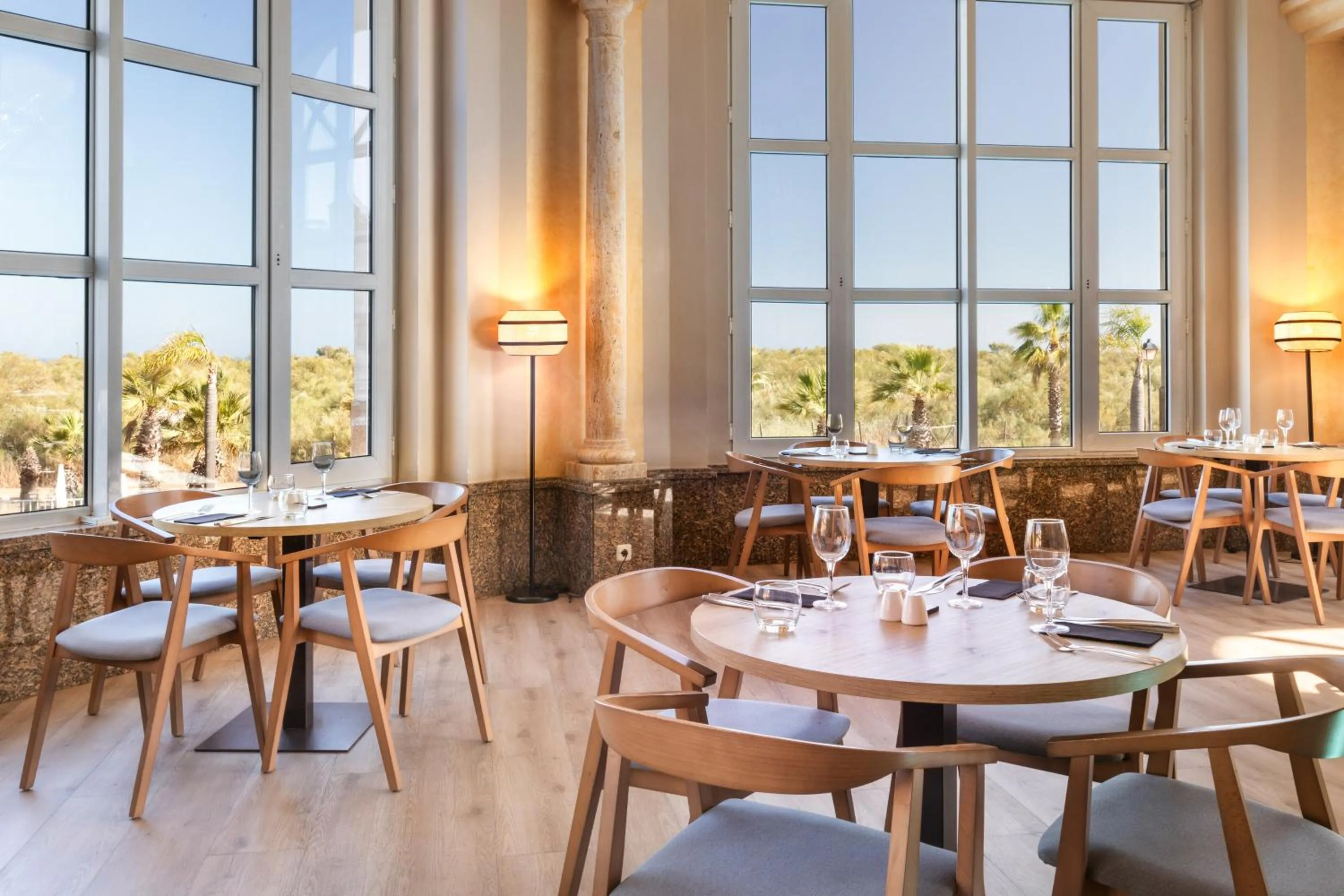 Restaurant/places to eat in Meliá Isla Canela