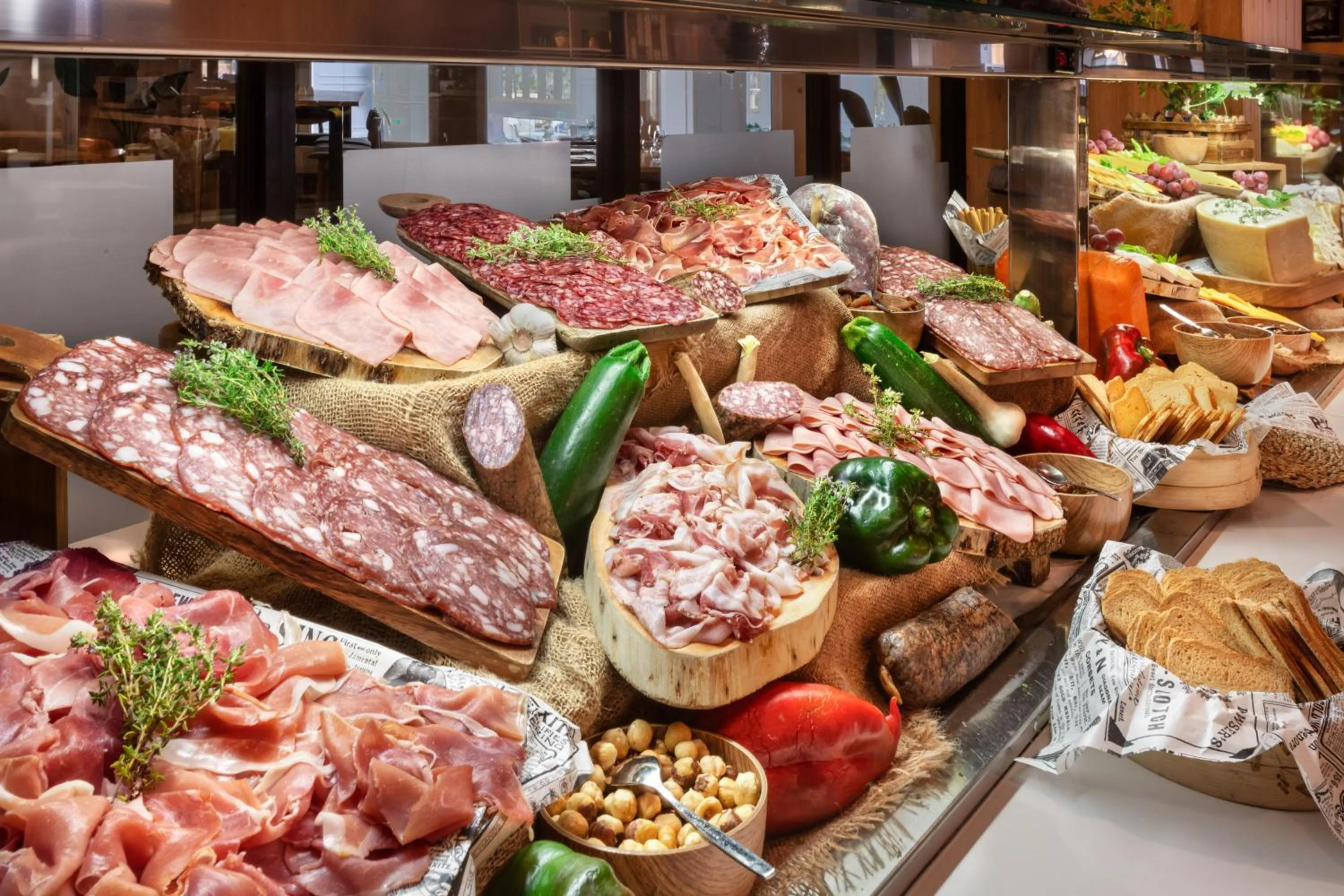 Restaurant/places to eat in Meliá Isla Canela