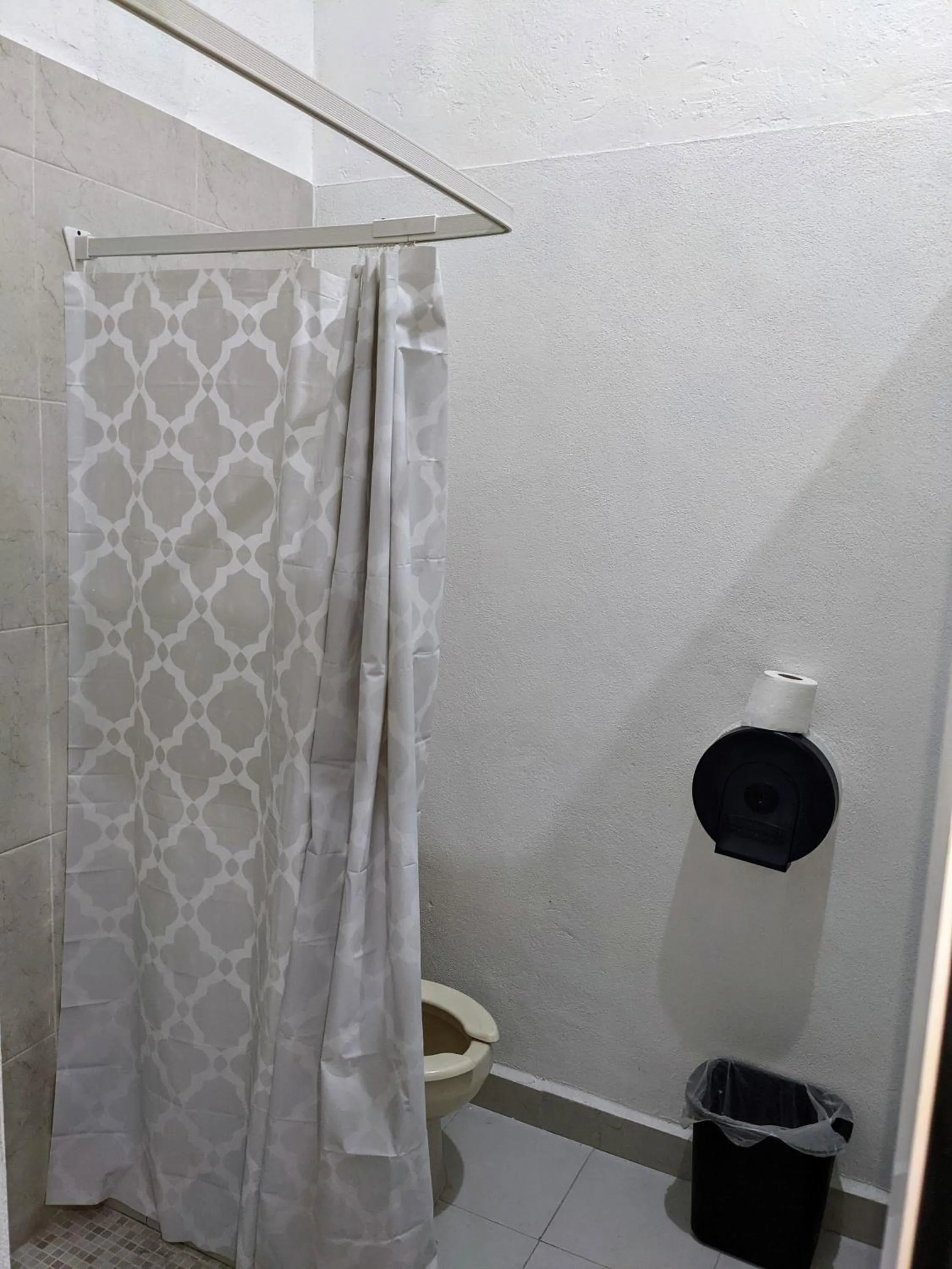 Bathroom in My Family In Monterrey - Hostel